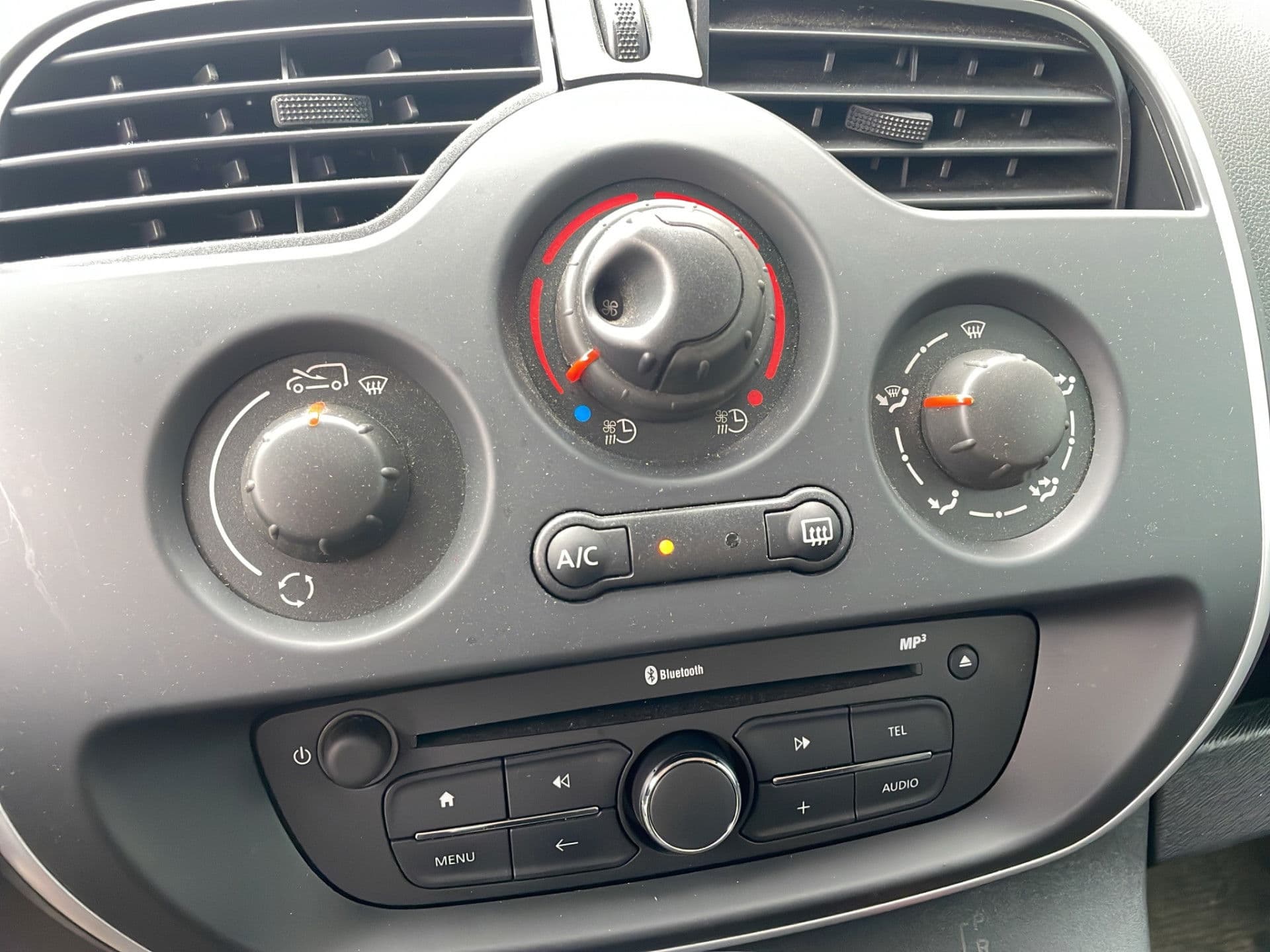 Renault Kangoo Z.E. Maxi 33 KwH (ex. accu) Camera | Airco | Stoelverwarming | Huurbatterij | SOH 95,7% thumbnail 16