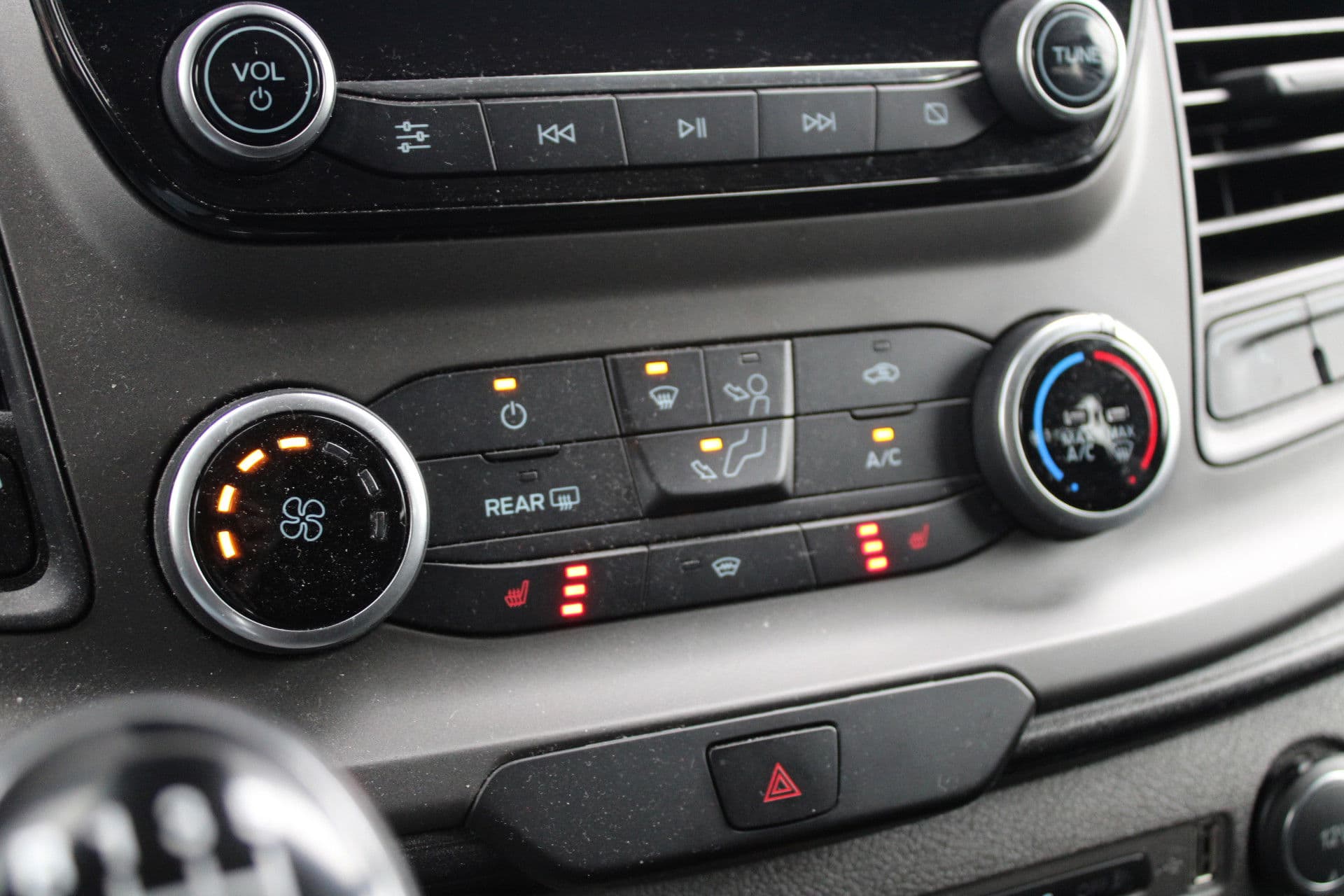 Ford Transit Custom 320 2.0 TDCI L2H1 Trend 130pk - Marge - 9 Zits - Carplay - Stoelverwarming - Camera - Cruise - Sidesteps - Rijklaar thumbnail 28