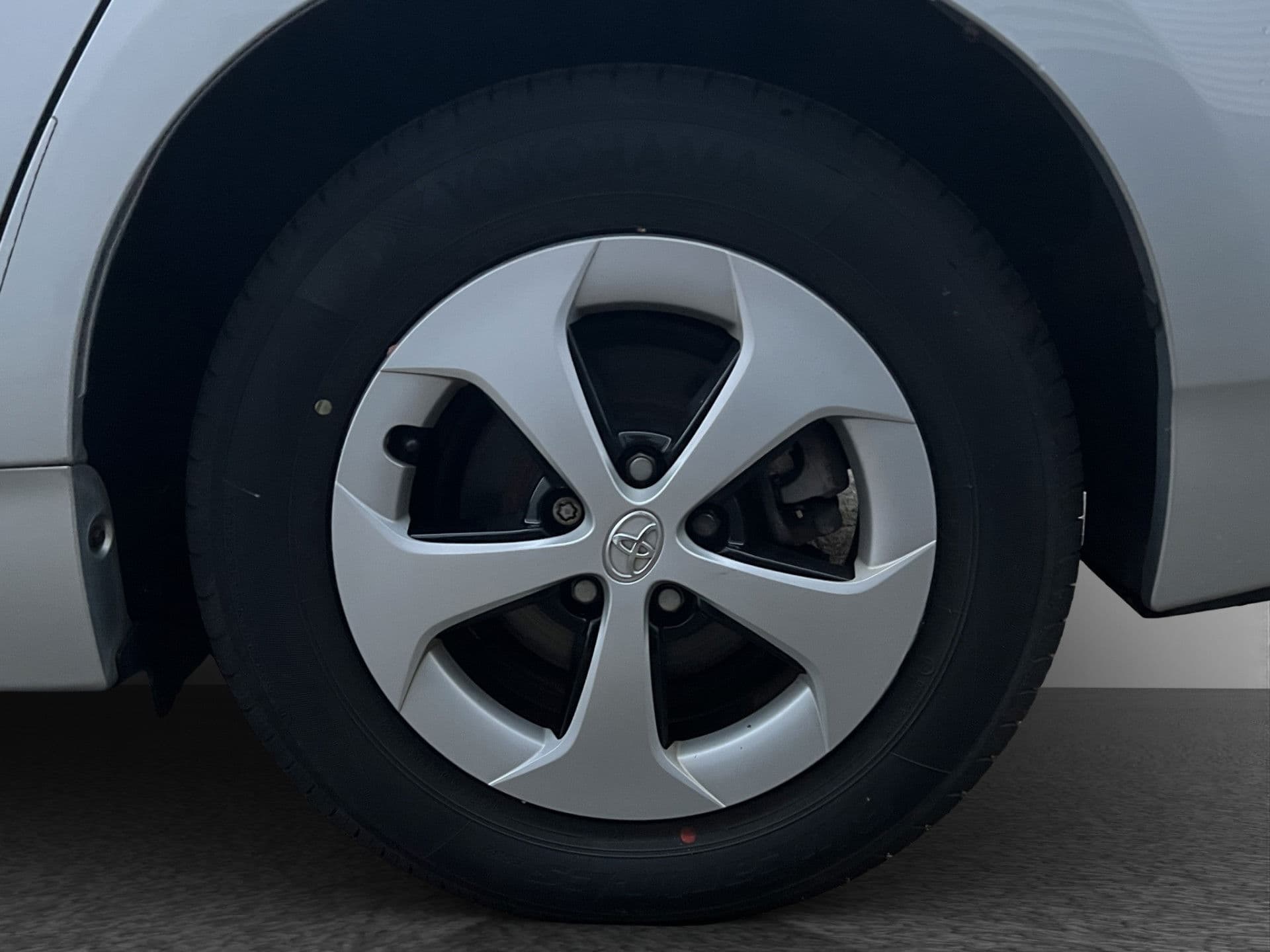 Toyota Prius 1.8 Plug-in Executive Business | Leder | JBL | PHEV | thumbnail 5