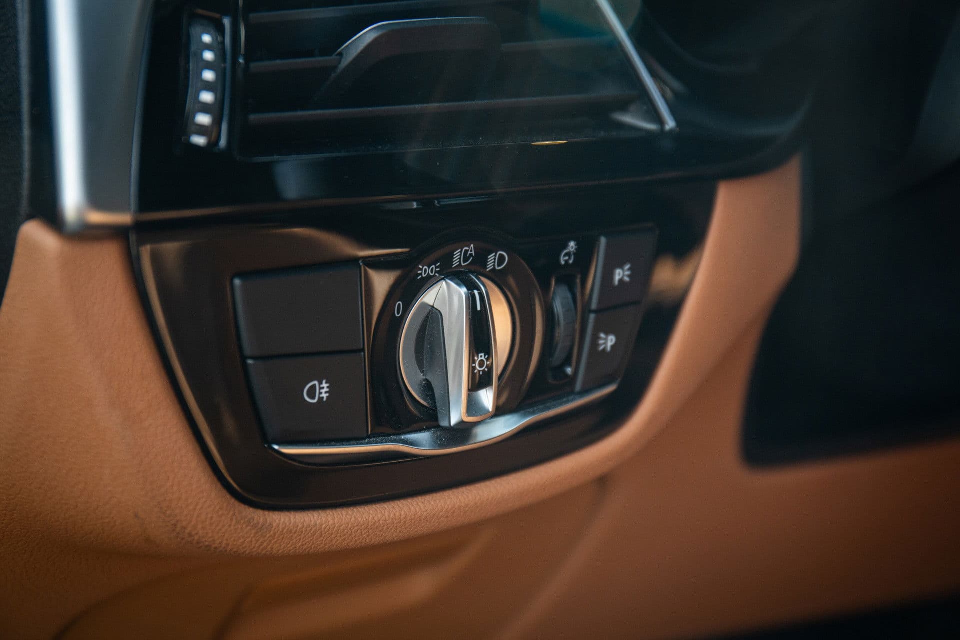 BMW 5 Serie Touring 530e M-Sport , Shadowline, Adaptive Cruise, Trekhaak, Leder, SOH 91% thumbnail 13