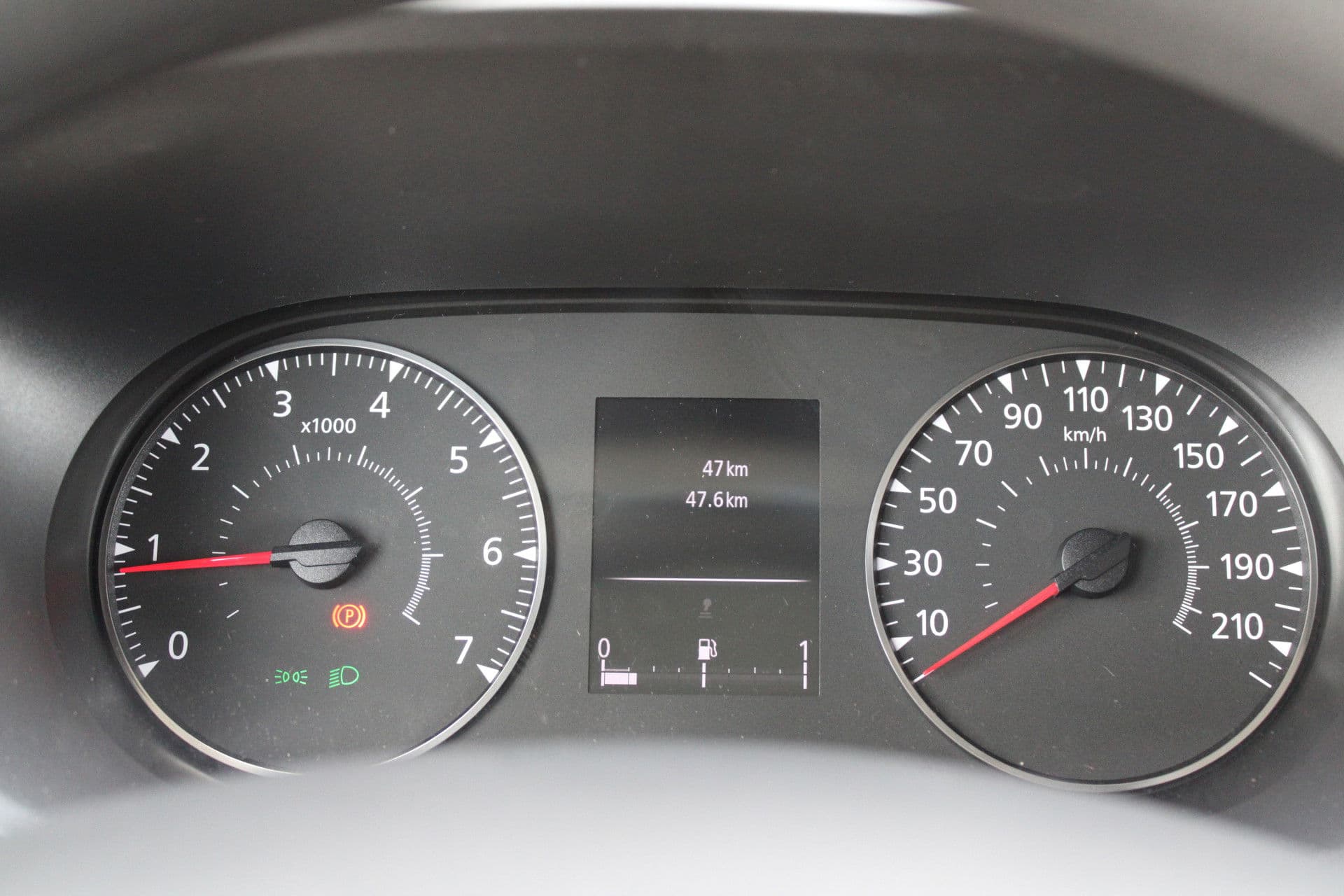 Renault Master T35 2.3 dCi 180pk L3H2 - Airco - Navigatie - Camera - Cruise - Parkeersensoren - 105l tank - Rijklaar thumbnail 8