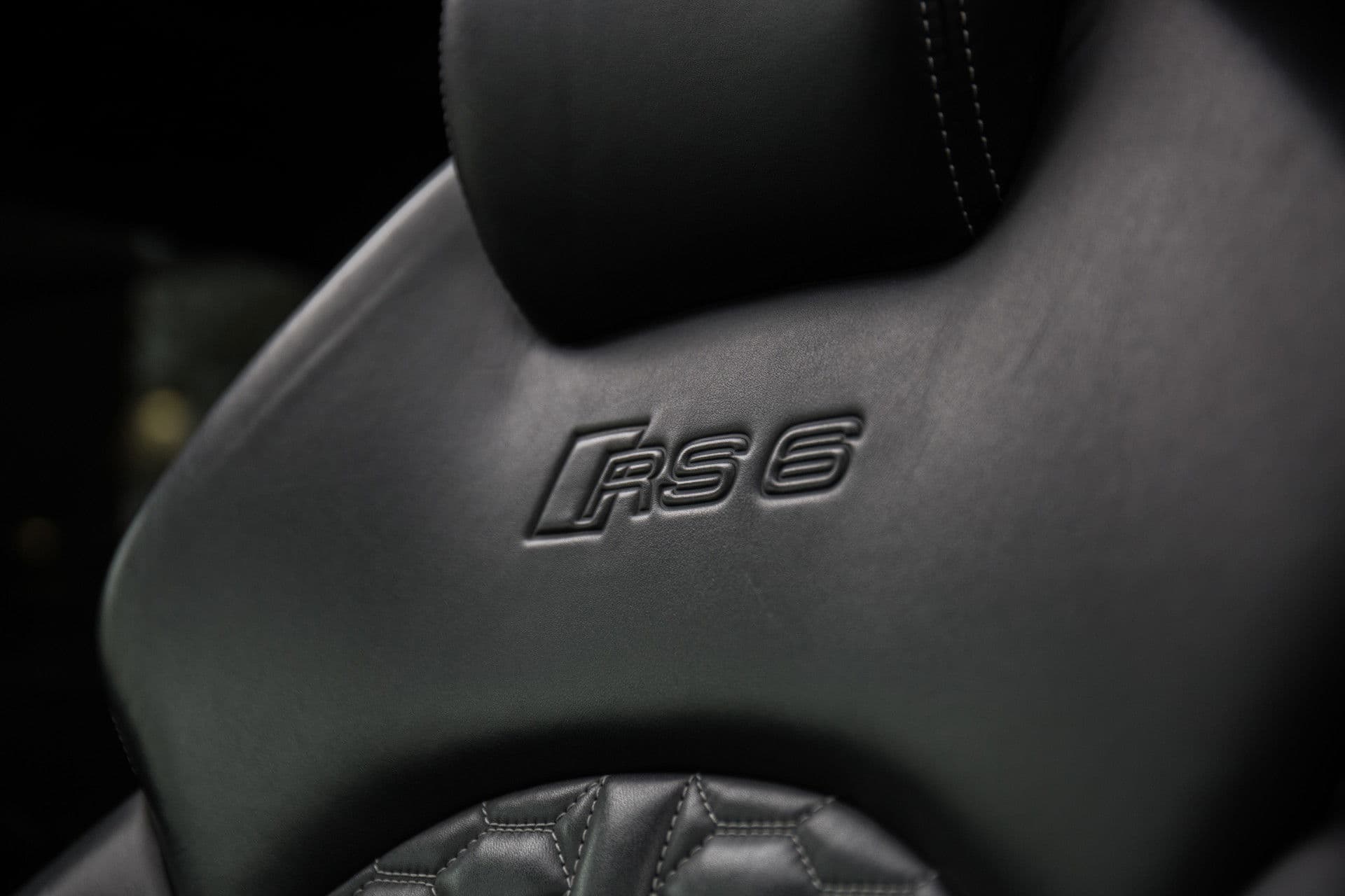 Audi RS6 Avant 4.0 TFSI Quattro Performance , Milltek, Keramisch, Panoramadak, Carbon, Nachtzicht, Vol! thumbnail 39