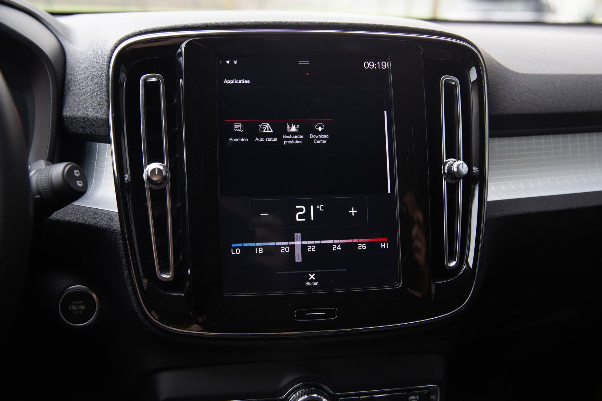 Volvo XC40 1.5 T3 Momentum , Achteruitrijcamera, Cruise control, Navigatie, thumbnail 16