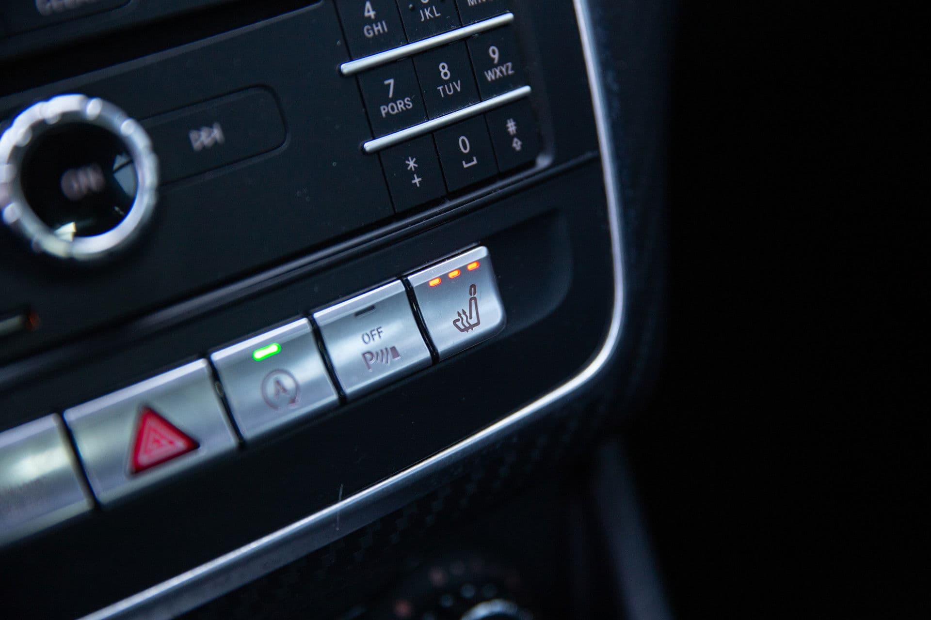 Mercedes-Benz A-Klasse 180 Business Solution AMG Upgrade Edition , Stoelverwarming, Camera, Led, NAP thumbnail 17