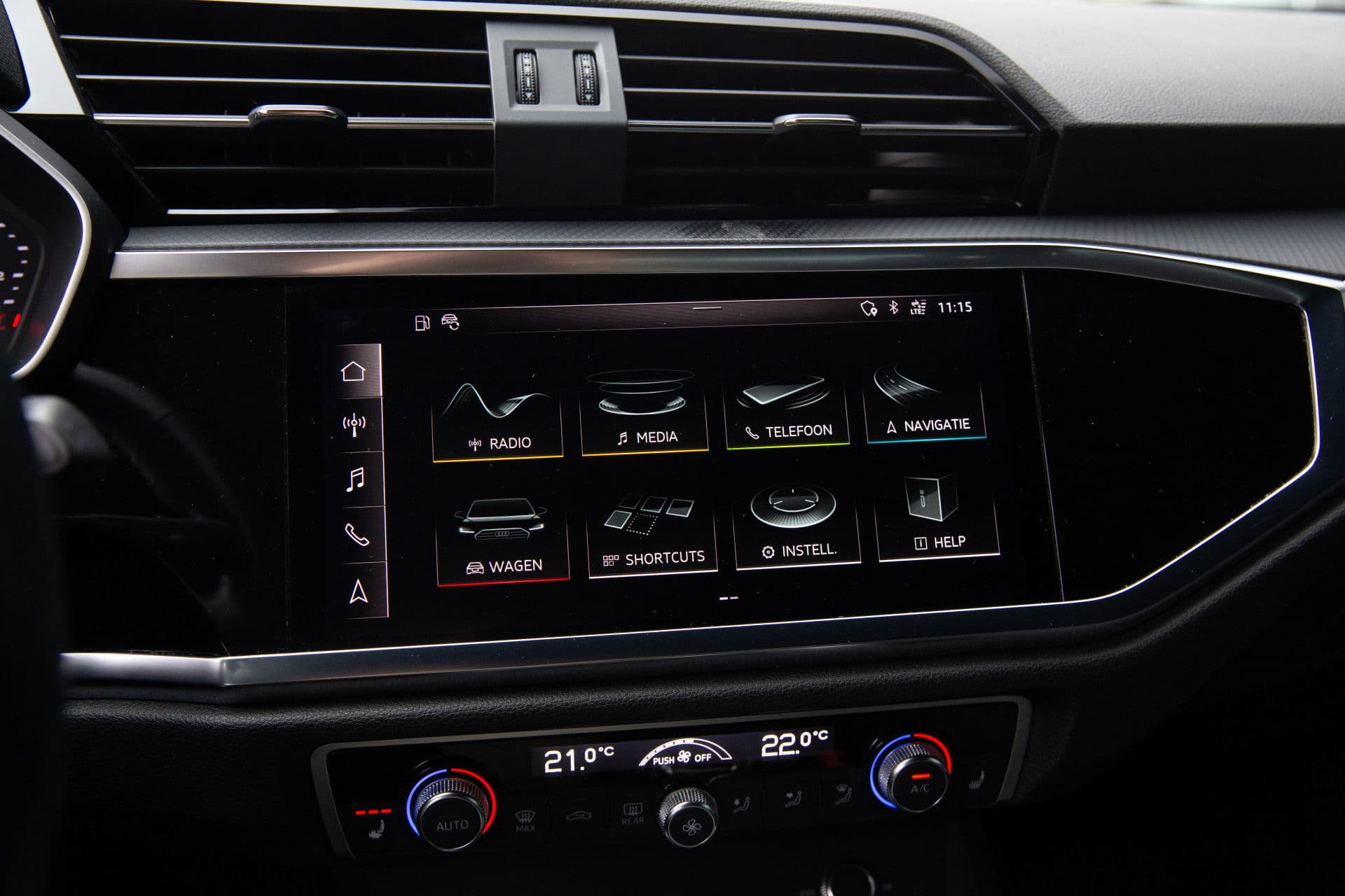 Audi Q3 35 TFSI S Line Pro Line , Stoelverwarming, Led, Cruise thumbnail 13