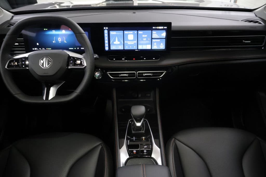 MG HS 1.5 PHEV Luxury | Plug-in | €4.000 Voordeel thumbnail 7