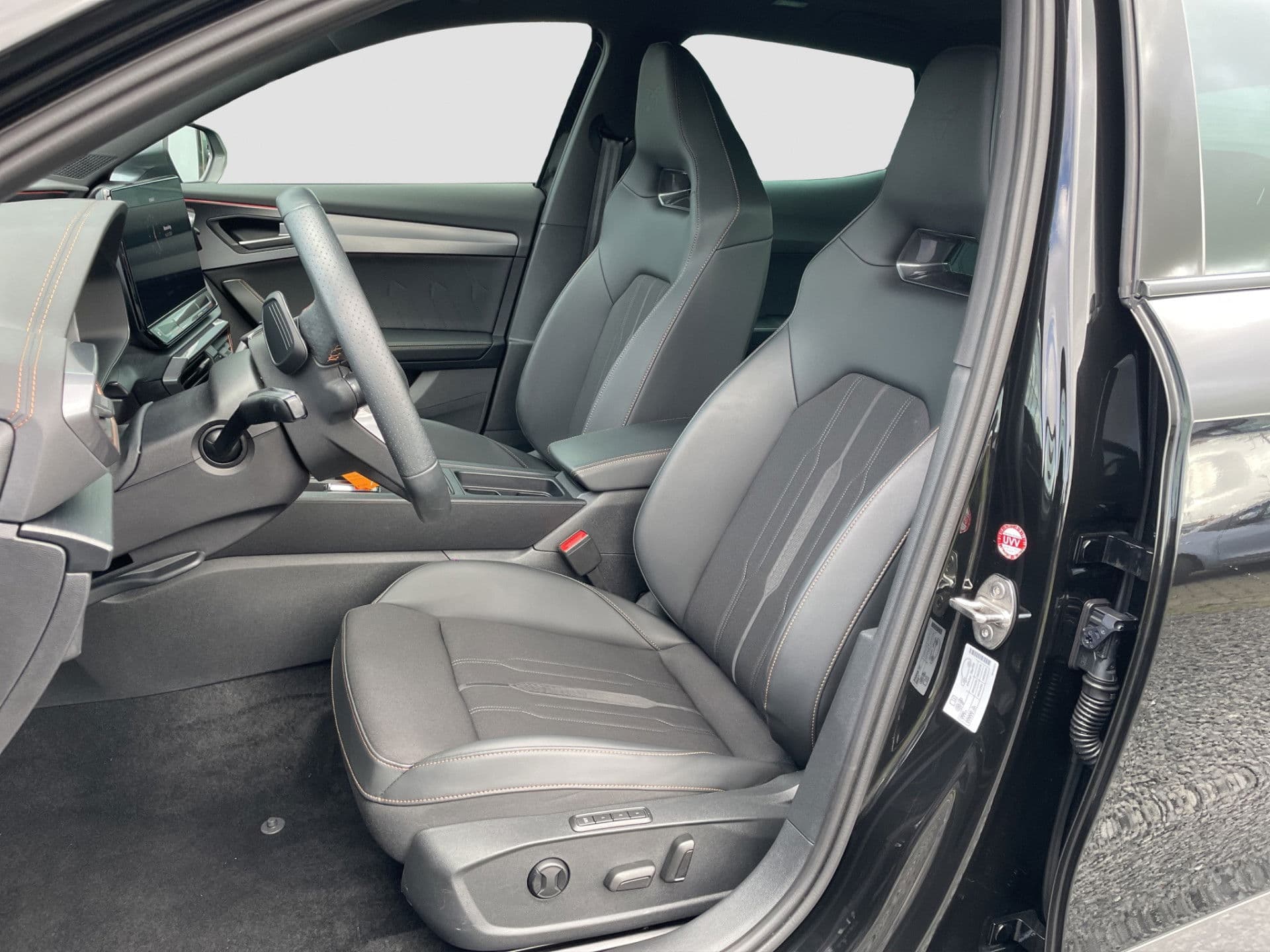 CUPRA Formentor 1.4 e-Hybrid VZ Copper Edition Pano/Schuifdak | Elec.stoel | Trekh | Stoel/stuurverw. | 360* thumbnail 2