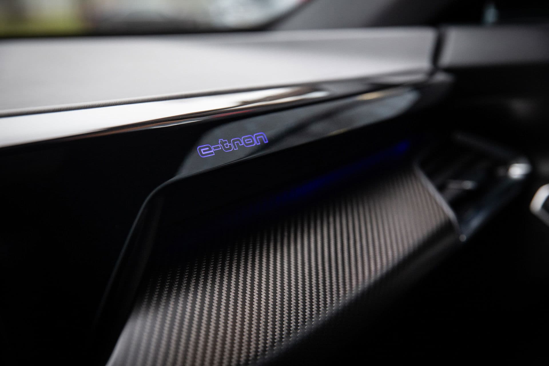 Audi E-tron GT GT edition ZERO 93 kWh , Panoramadak, B&O, Luchtvering, 3Dcamera, thumbnail 36