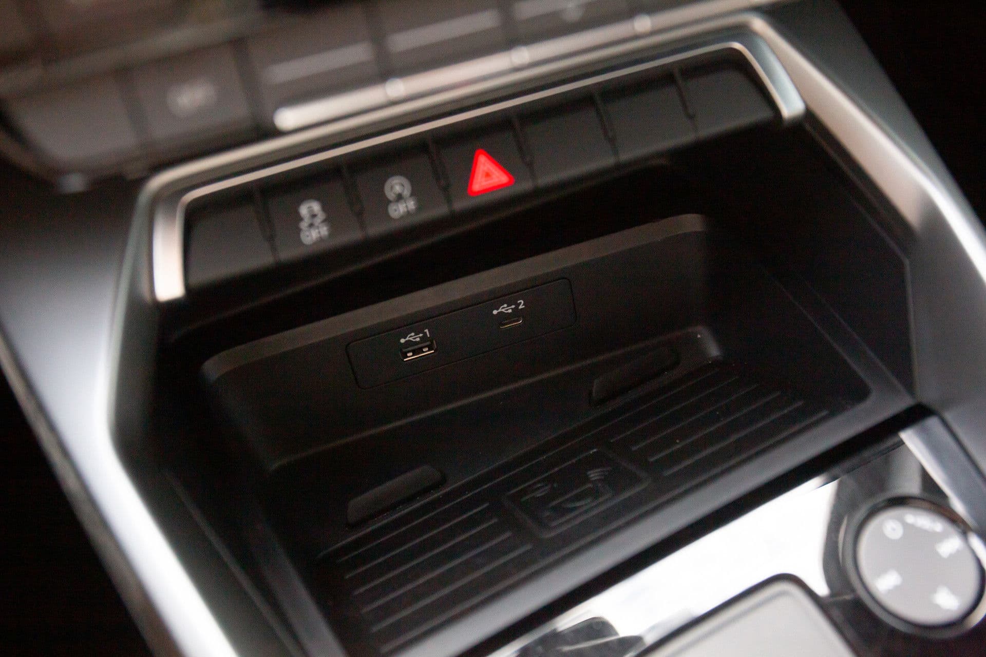 Audi A3 Sportback 35 TFSI S edition , S-line, NL-Auto, Afgevlakt stuur thumbnail 17