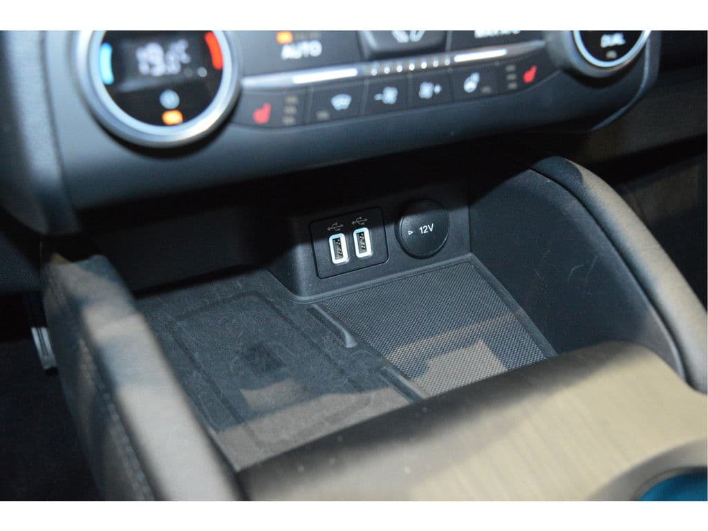 Ford Kuga 2.5 PHEV Titanium X navi pano head up trekhaak 18 inch !! thumbnail 28