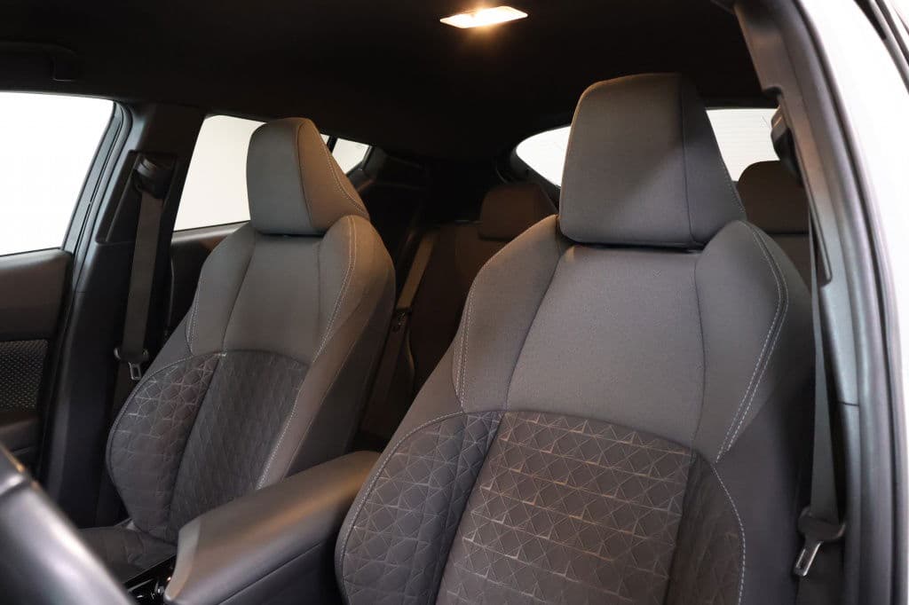 Toyota C-HR 1.8 Hybrid Dynamic thumbnail 8