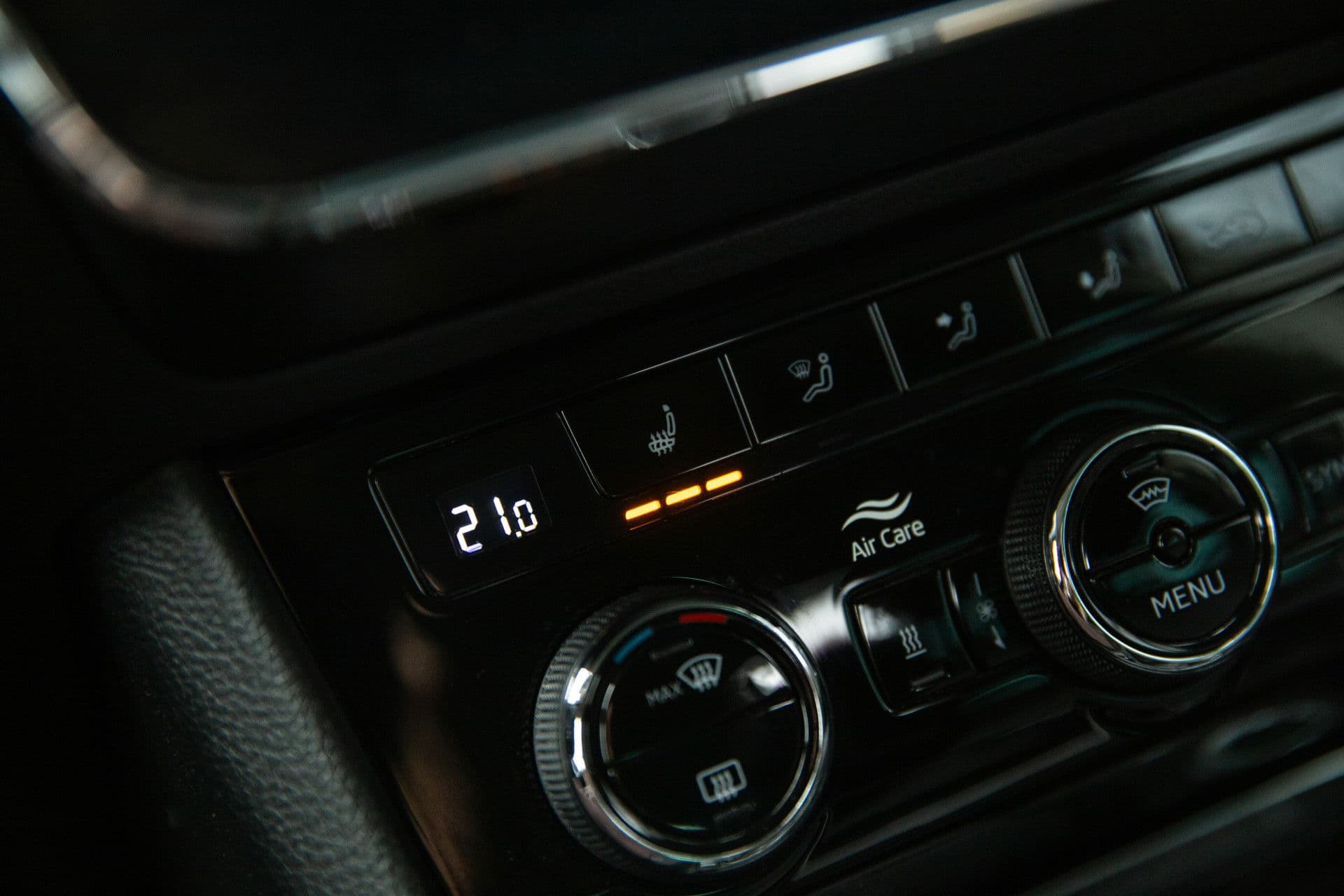 Škoda Superb Combi 1.4 TSI iV Business , Memory, Canton, Carplay, Camera thumbnail 20