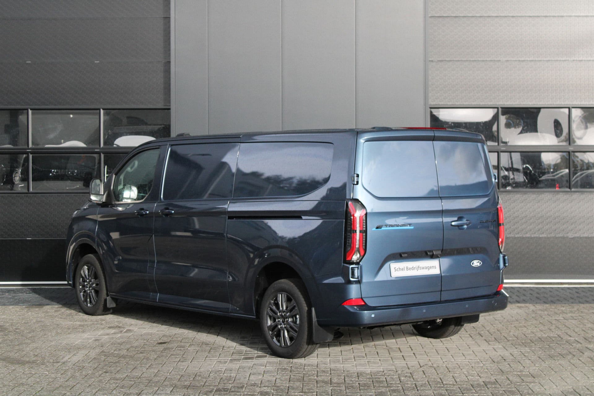 Ford E-Transit Custom 340 L2H1 Limited 65 kWh 218pk - 2x Schuif - LED - 360 Camera - B&O - ACC - Navi - Stoel/Stuurverwarming - Rijklaar thumbnail 10