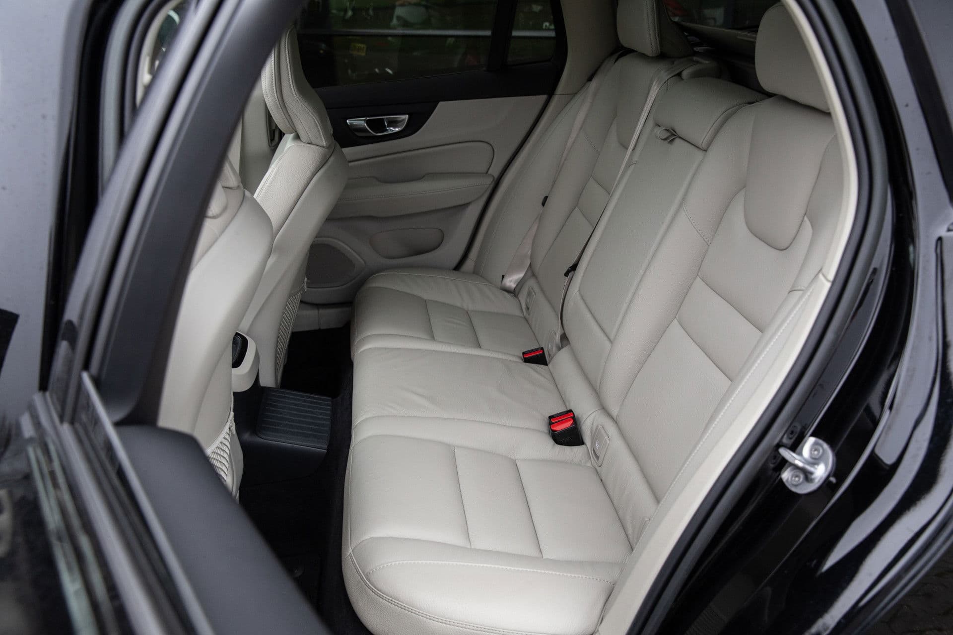 Volvo V60 2.0 T6 Plug-in hybrid AWD Plus Bright , Panoramadak, Adap. cruise, Stoel/stuurverwarming, thumbnail 10