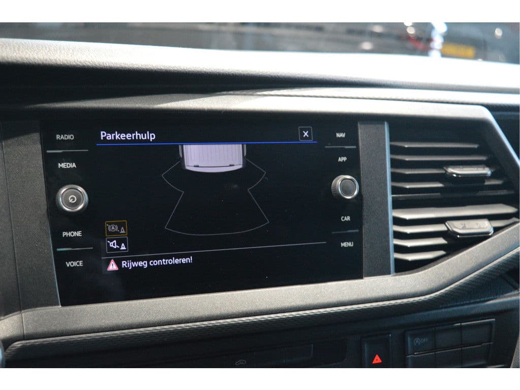 Volkswagen Transporter 2.0 TDI L2H1 airco navi cruise pdc trekhaak 150 pk !! thumbnail 24