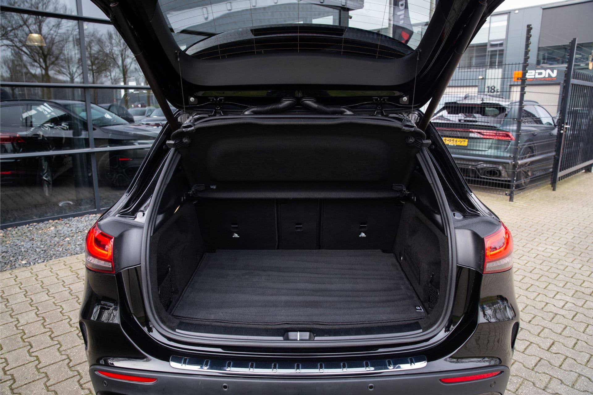 Mercedes-Benz GLA 200 AMG Line , Trekhaak, Achteruitrijcamera, Stoelverwarming, thumbnail 23