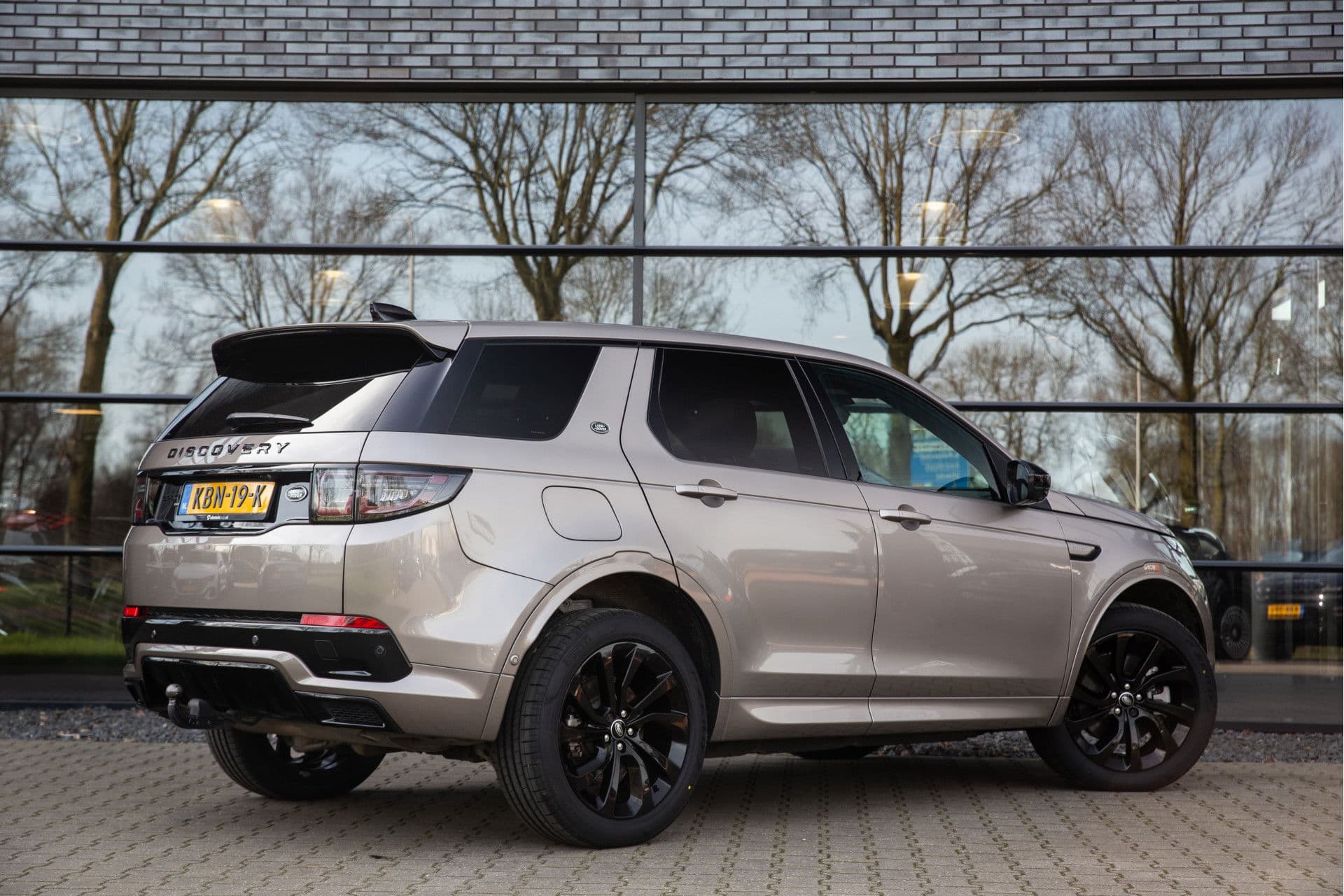 Land Rover Discovery Sport P300e 1.5 R-Dynamic HSE , Panoramadak, Trekhaak, Meridian, thumbnail 2