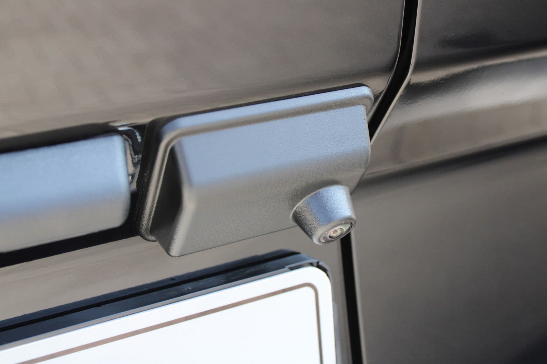 Ford Transit Custom 320 2.0 TDCI L2H1 Trend DC 136pk - Carplay - Android - Camera - Trekhaak - LED koplampen - Stoelverwarming - Draadloos laden - Rijklaar thumbnail 29