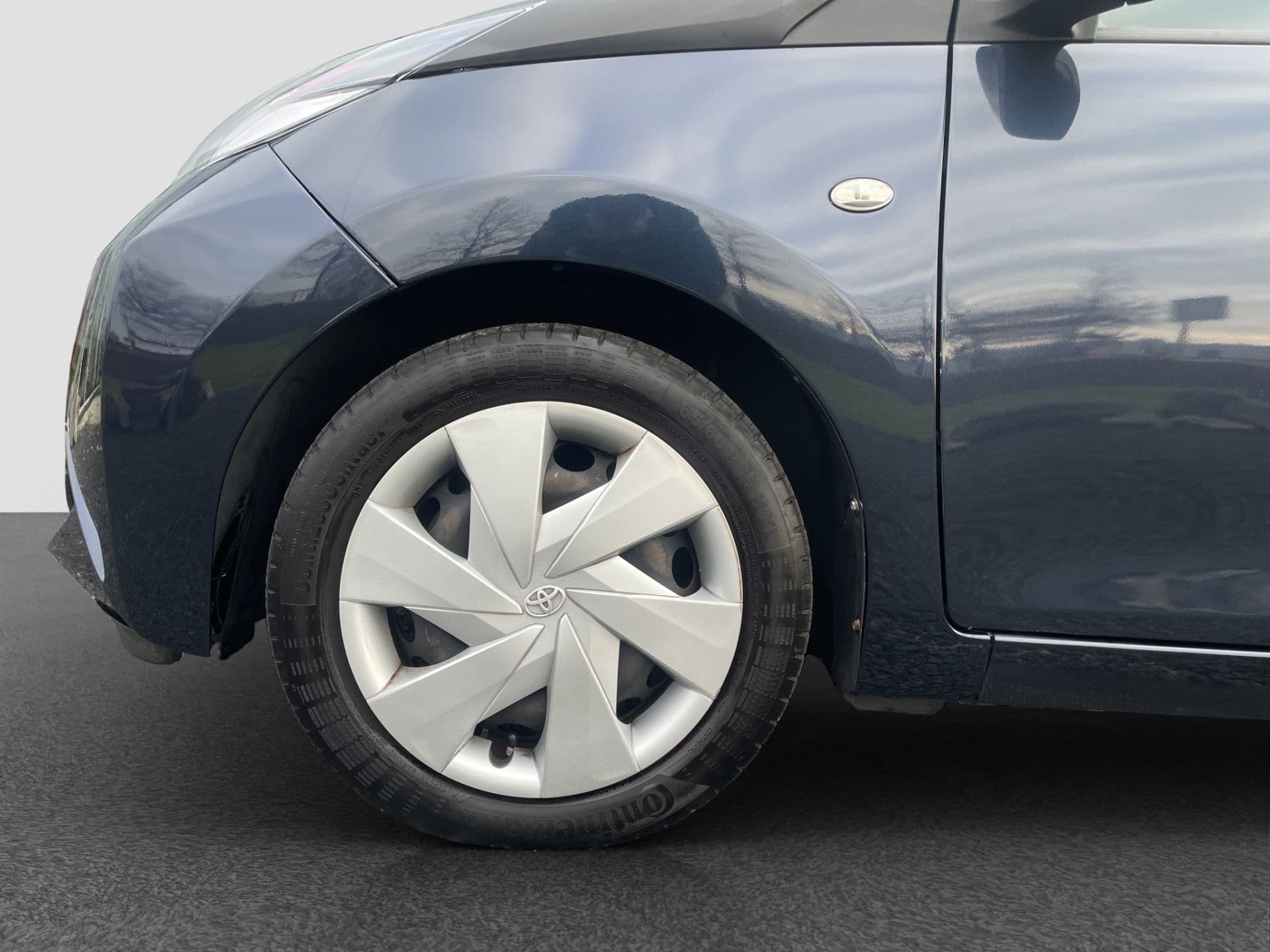 Toyota Aygo 1.0 VVT-i x-play Camera | Lane Assist thumbnail 22