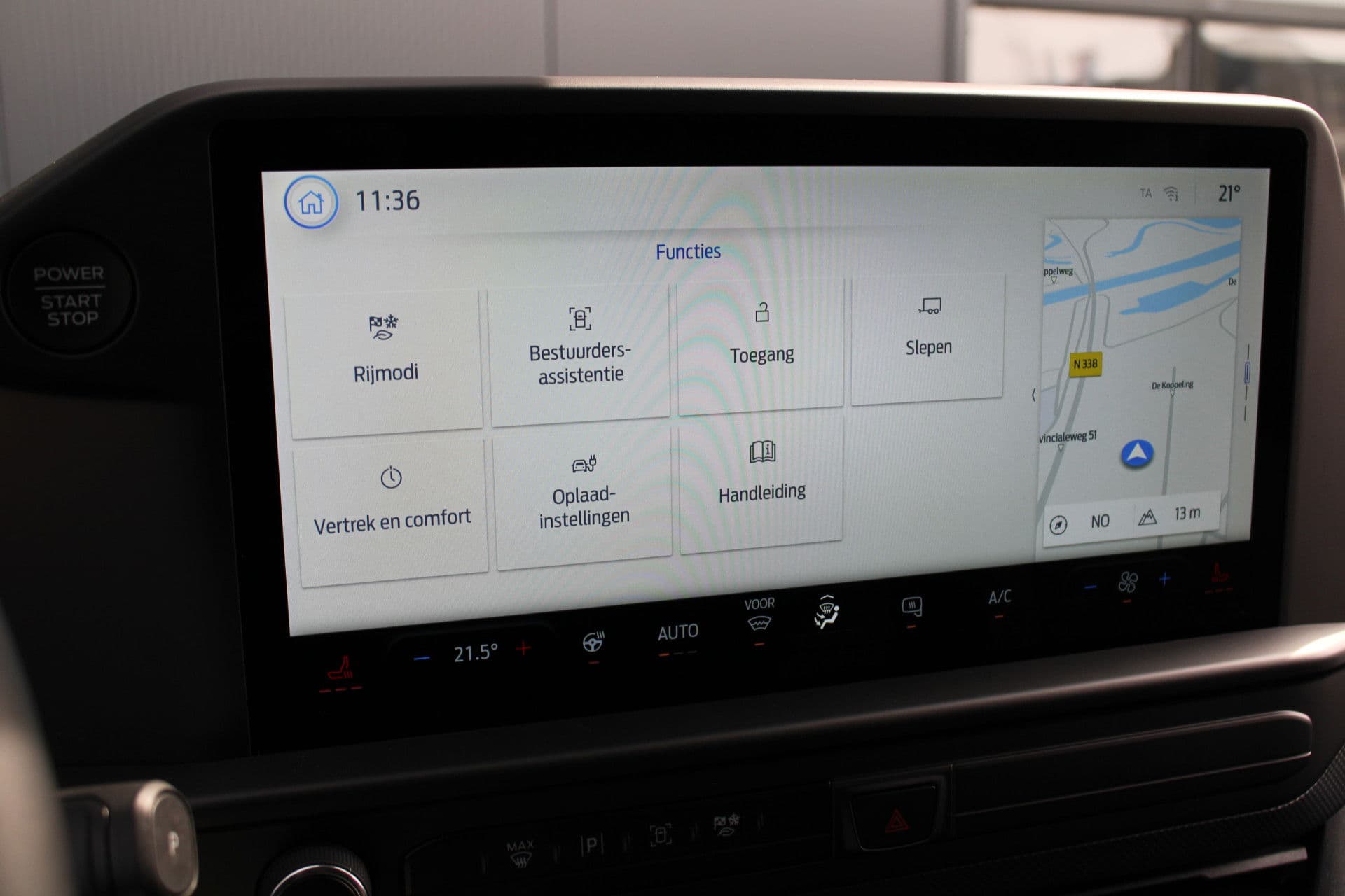 Ford Transit Custom 320 2.5 PHEV L2H1 Trend 232pk - 5 jaar GARANTIE - 2x Schuifdeur - Adaptive Cruise - Blind Spot - Navigatie - Camera - Verwarmd Stuur - Rijklaar thumbnail 30