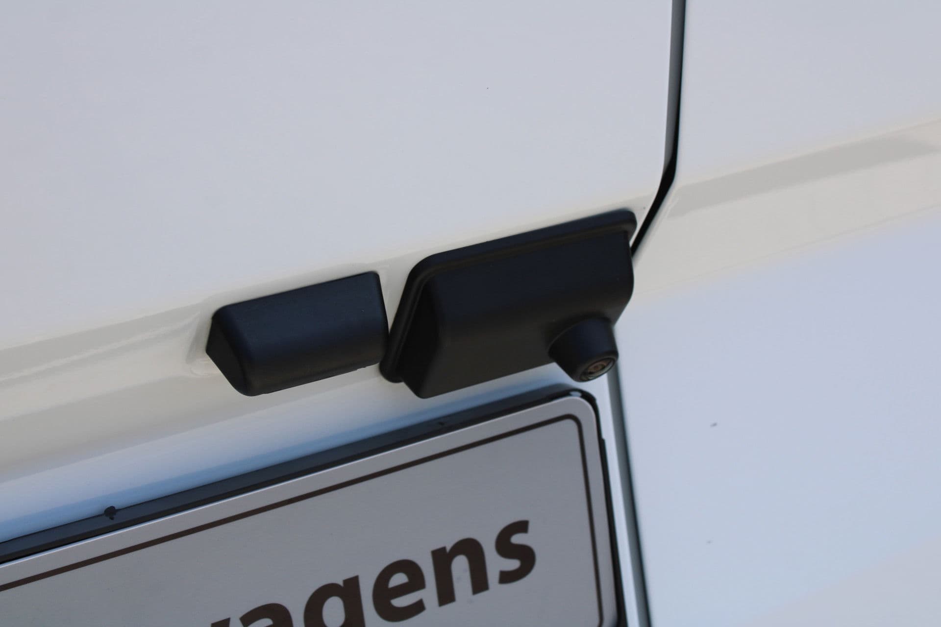 Ford Transit Custom 320 2.0 TDCI L2H1 Trend DC 136pk - Carplay - Android - Camera - Trekhaak - LED koplampen - Stoelverwarming - Draadloos laden - Rijklaar thumbnail 36