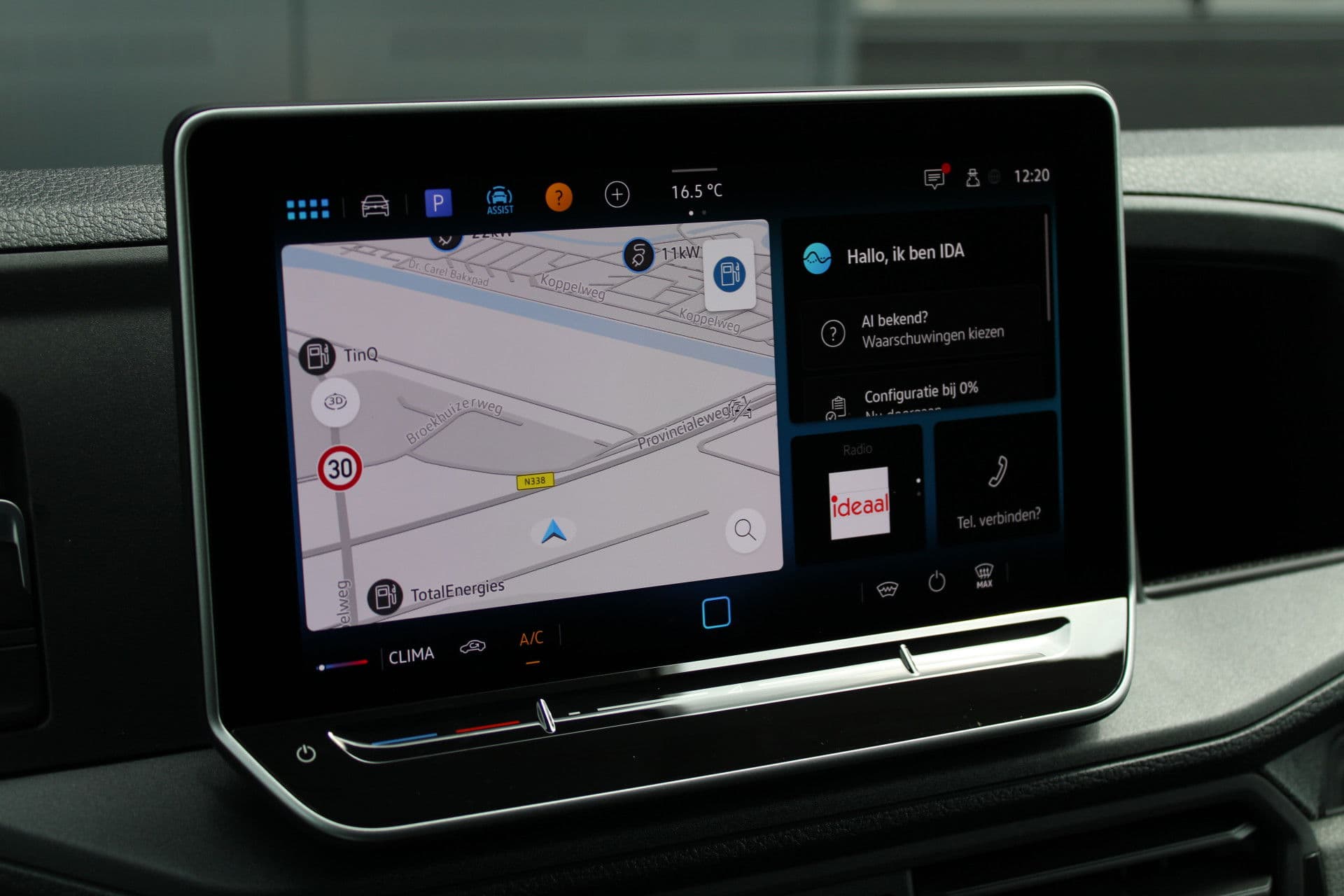 Volkswagen Crafter 30 2.0 TDI L3H3 140pk - Navigatie - DAB - Geveerde Stoel - Camera - Carplay - Rijklaar thumbnail 30