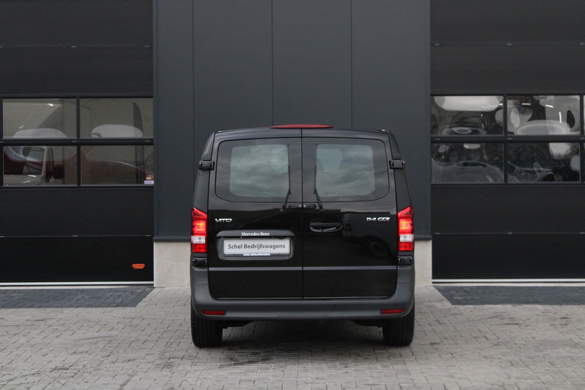 Mercedes-Benz Vito 114CDI L2 Pro - Distronic - 360 camera - Multibeam LED - Stoel&Stuurverwarming - Trekhaak 2500kg - Navigatie - Rijklaar thumbnail 7