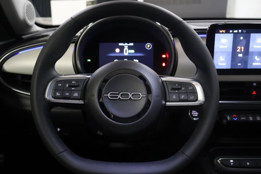 Fiat 600E La Prima 54 kWh thumbnail 16