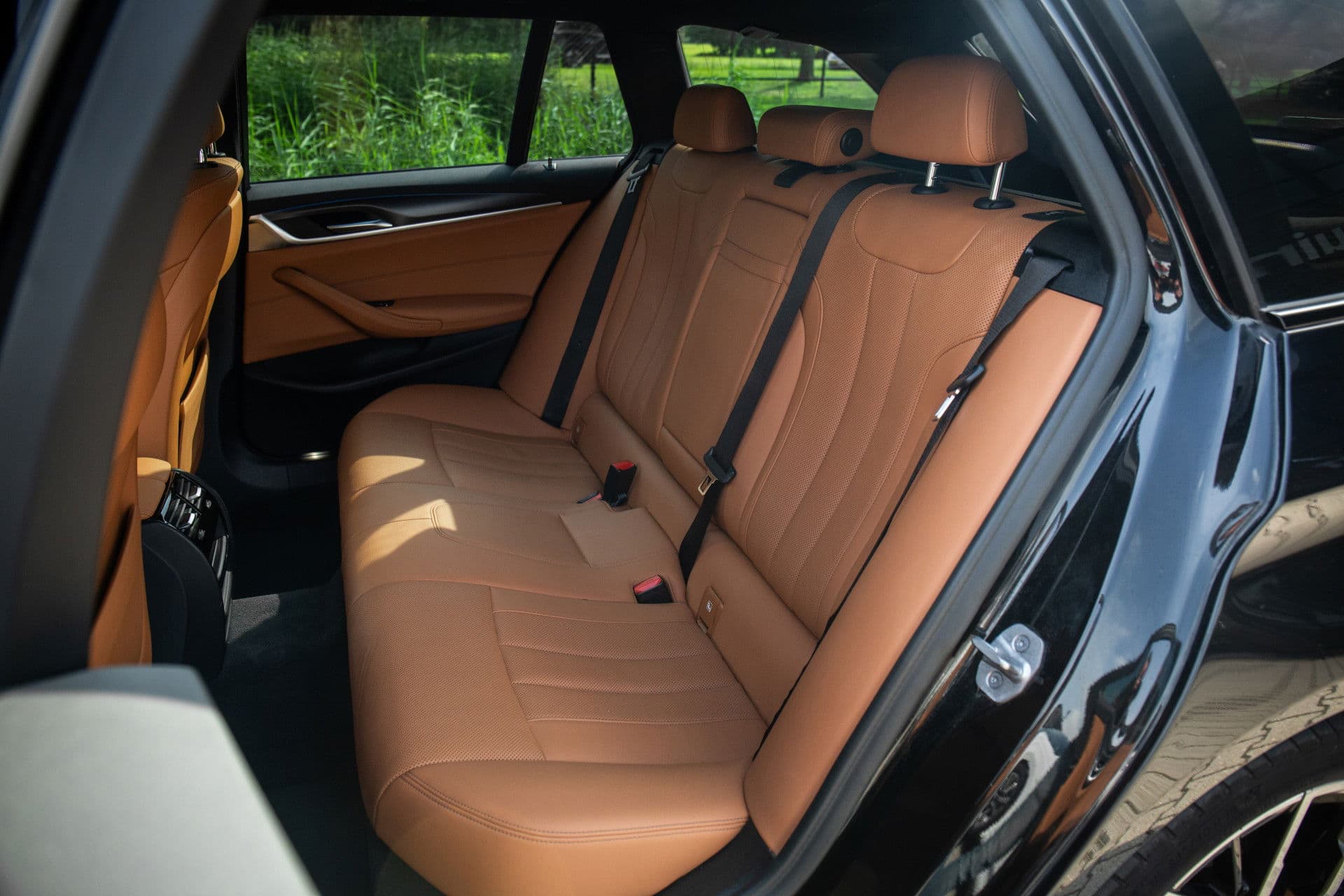 BMW 5 Serie Touring 530e M-Sport , Shadowline, Adaptive Cruise, Trekhaak, Leder, SOH 91% thumbnail 9