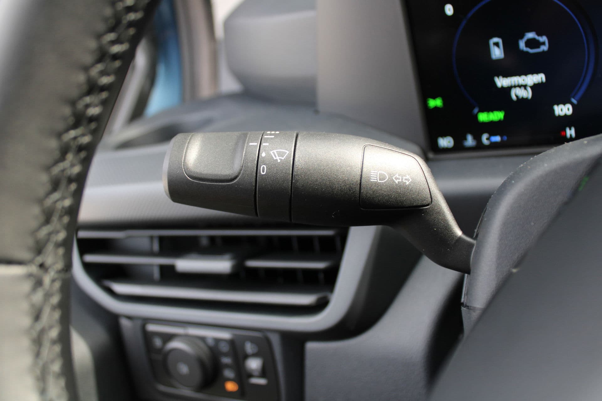 Ford Transit Custom 320 2.5 PHEV L2H1 Trend 232pk - 5 jaar GARANTIE - 2x Schuifdeur - Adaptive Cruise - Blind Spot - Navigatie - Camera - Verwarmd Stuur - Rijklaar thumbnail 22