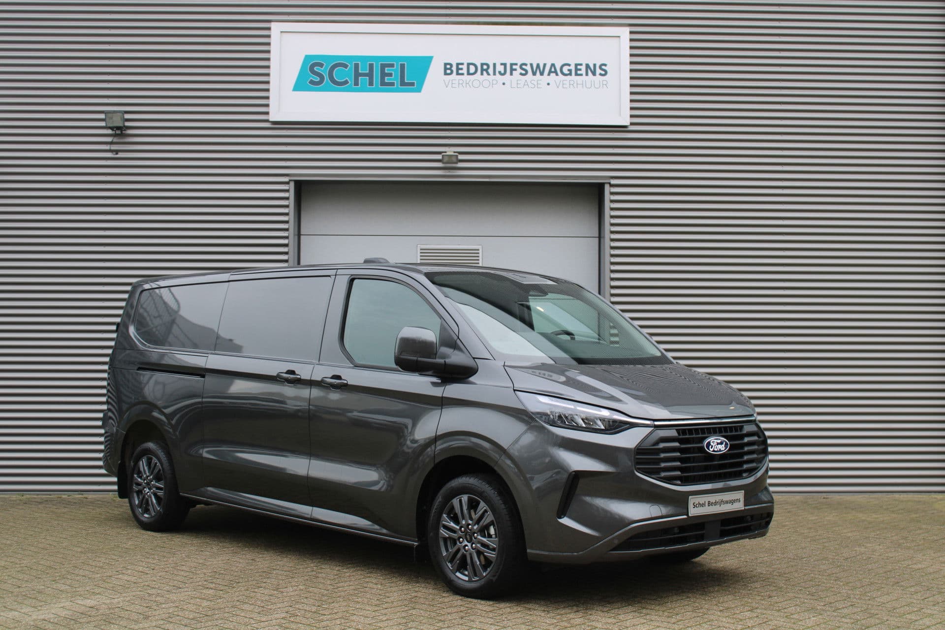 Ford Transit Custom 320 2.0 TDCI L2H1 Limited 170pk - 1+1 Stoelopstelling - 2x Schuifdeur - Adaptive Cruise - Verwarmd stuur - Blind spot - Navigatie - Camera - Draadloos laden - Rijklaar thumbnail 7