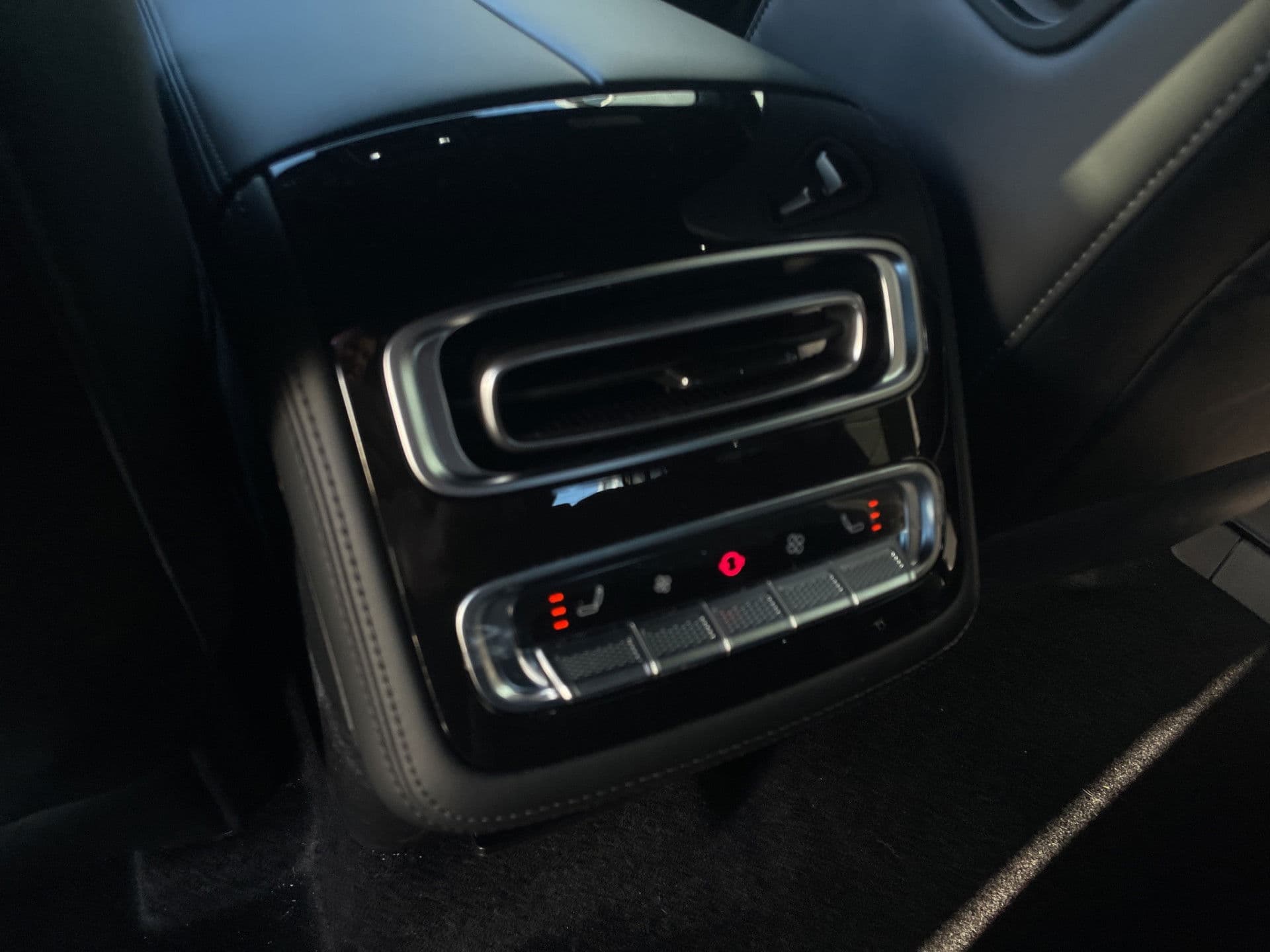 Omoda 9 1.5T-GDi SHS-P Premium | INRUILACTIE | Pano | 150km elektr. range thumbnail 26