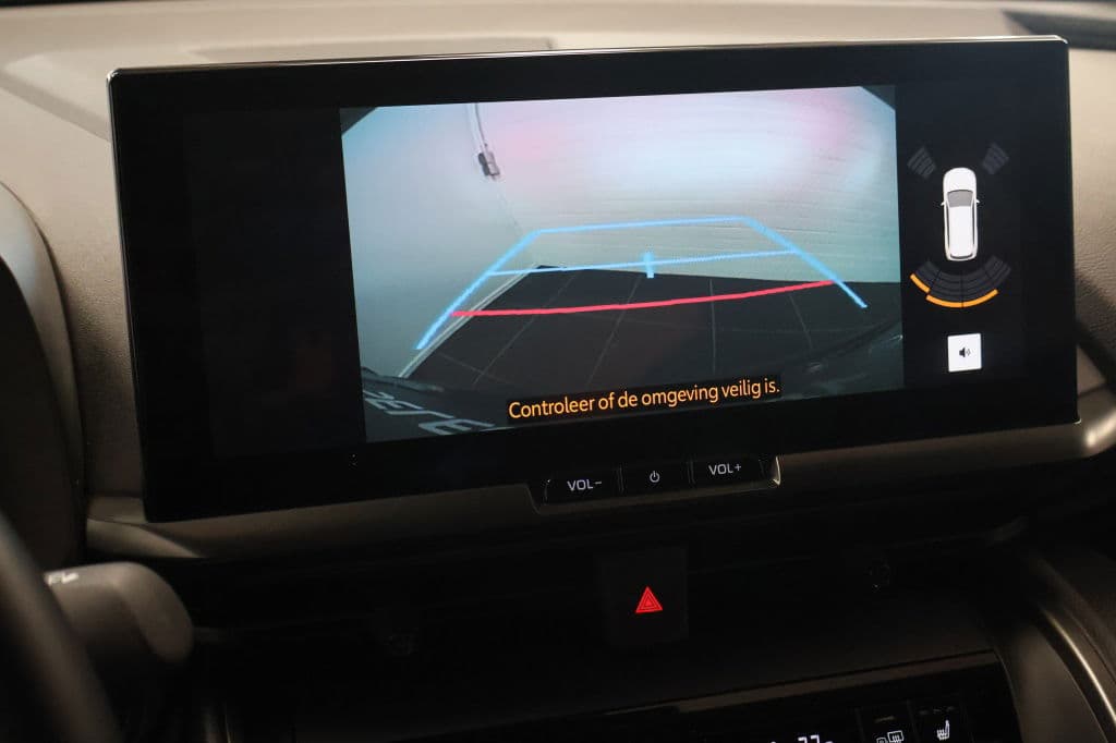 Toyota C-HR 1.8 Hybrid 140 Dynamic | Elektrische achterklep | Winter Pack thumbnail 10