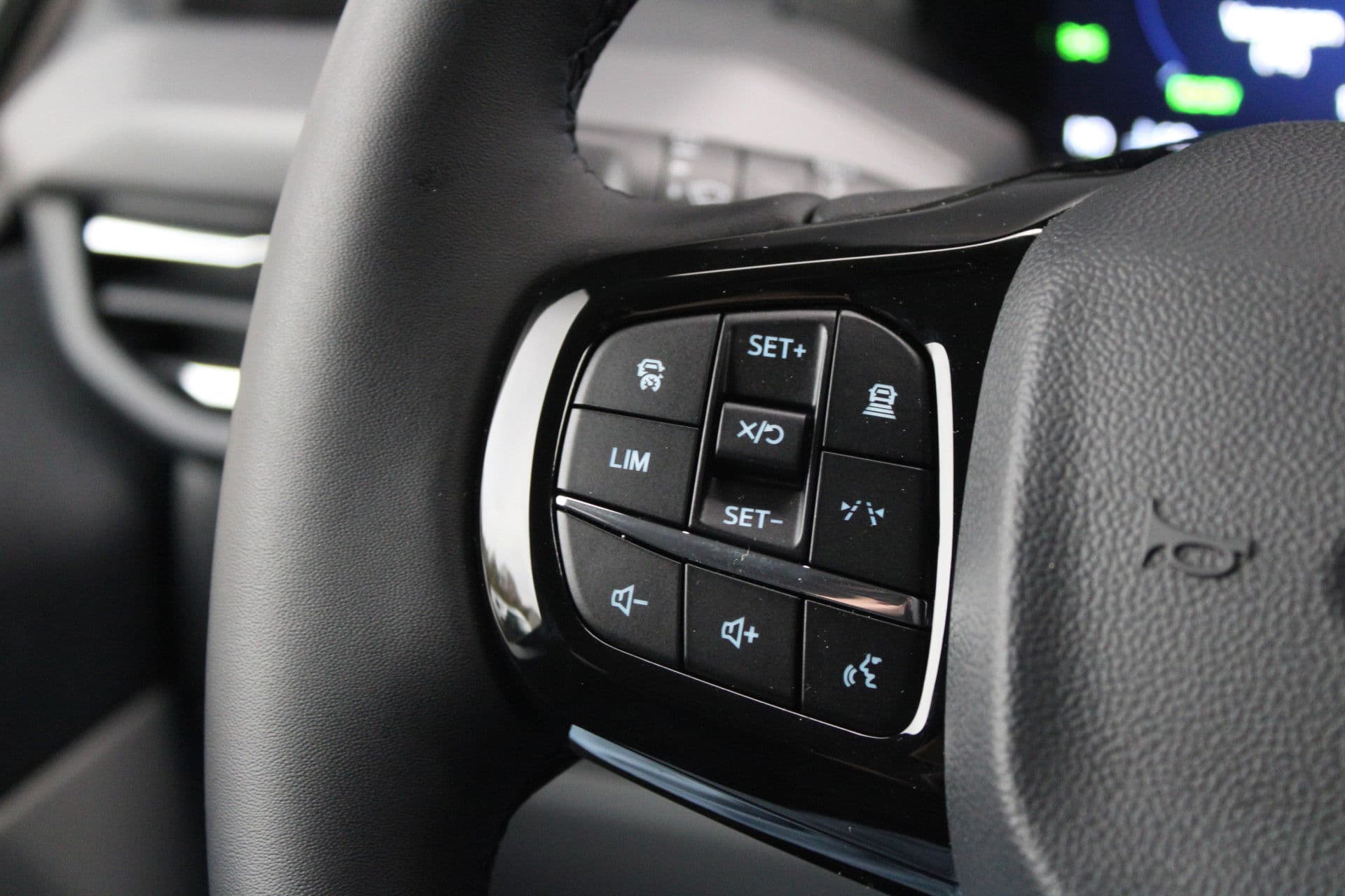 Ford Tourneo Custom 340 2.5 PHEV L2H1 Titanium X 232pk - 2x Schuif - ACC - 360 camera - Leder - Prijs excl. BTW - Rijklaar thumbnail 22