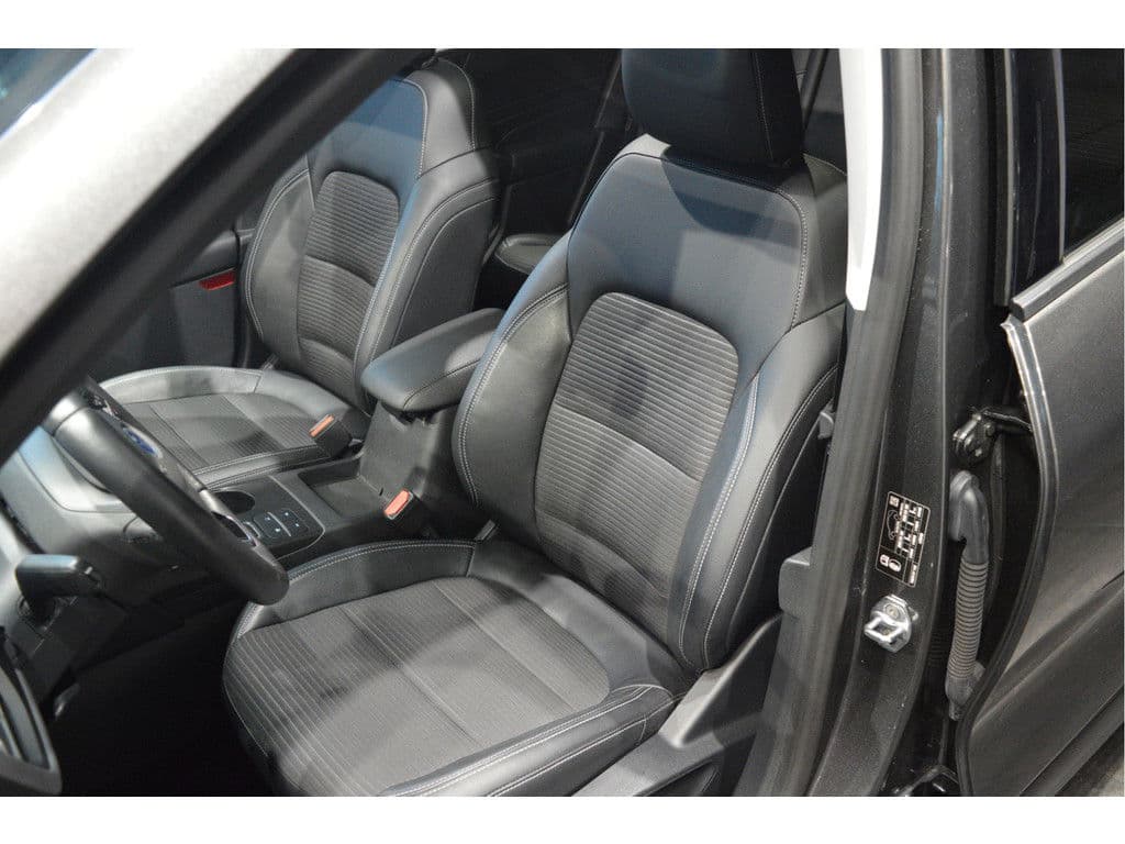 Ford Kuga 2.5 PHEV Titanium X navi pano head up trekhaak 18 inch !! thumbnail 15