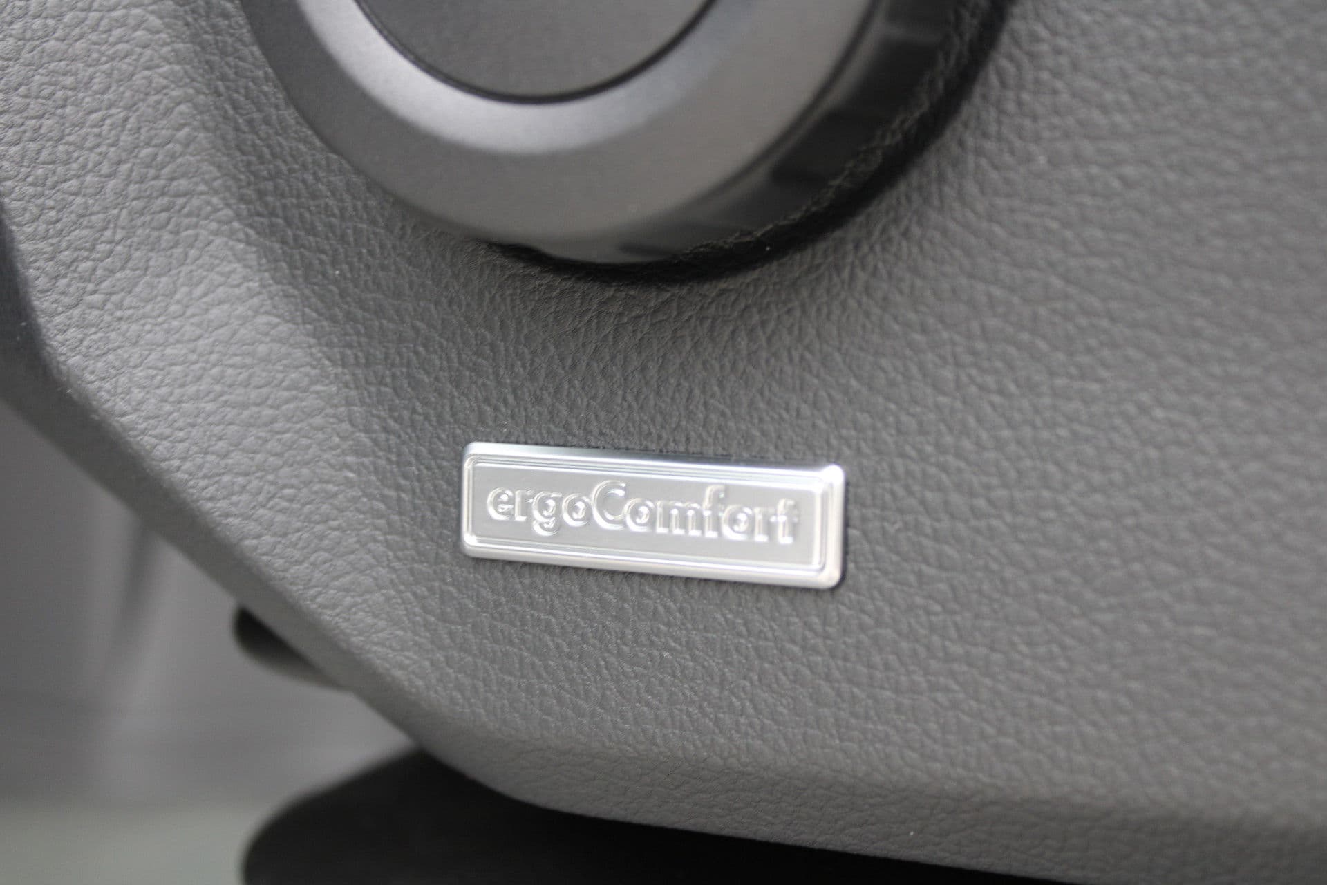 Volkswagen Crafter 30 2.0 TDI L3H3 140pk - Navigatie - DAB - Geveerde Stoel - Camera - Carplay - Rijklaar thumbnail 19