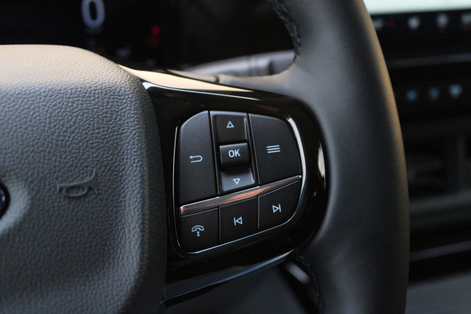 Ford Transit Custom 320 2.5 PHEV L1H1 Sport DC 232pk - 2x Schuif - 360 Camera - ACC - Keyless - Stoel/Stuurverwarming - Blindspot - Incl BPM - Rijklaar thumbnail 24