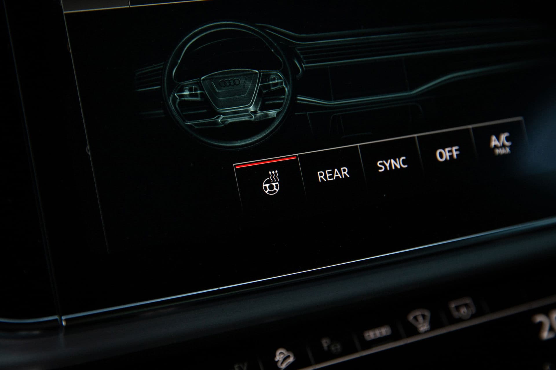 Audi Q8 55 TFSI e quattro Pro Line Advanced , RS-zetels, 3D-camera, Luchtvering, Head-up display, Apple Carplay, thumbnail 32