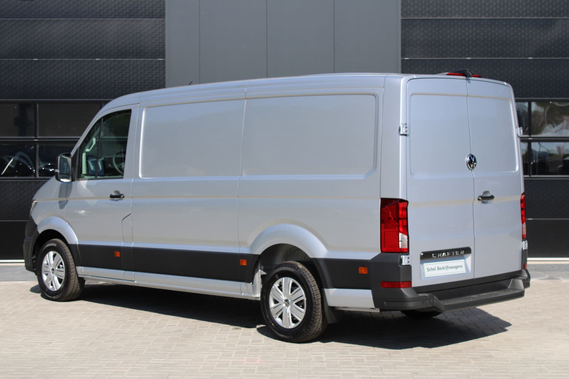Volkswagen Crafter 35 2.0 TDI L3H2 177pk - Facelift - Navigatie - LED - Geveerde stoel - Virtual cockpit - Camera - Verwarmd stuur - Stoelverwarming - Rijklaar thumbnail 8