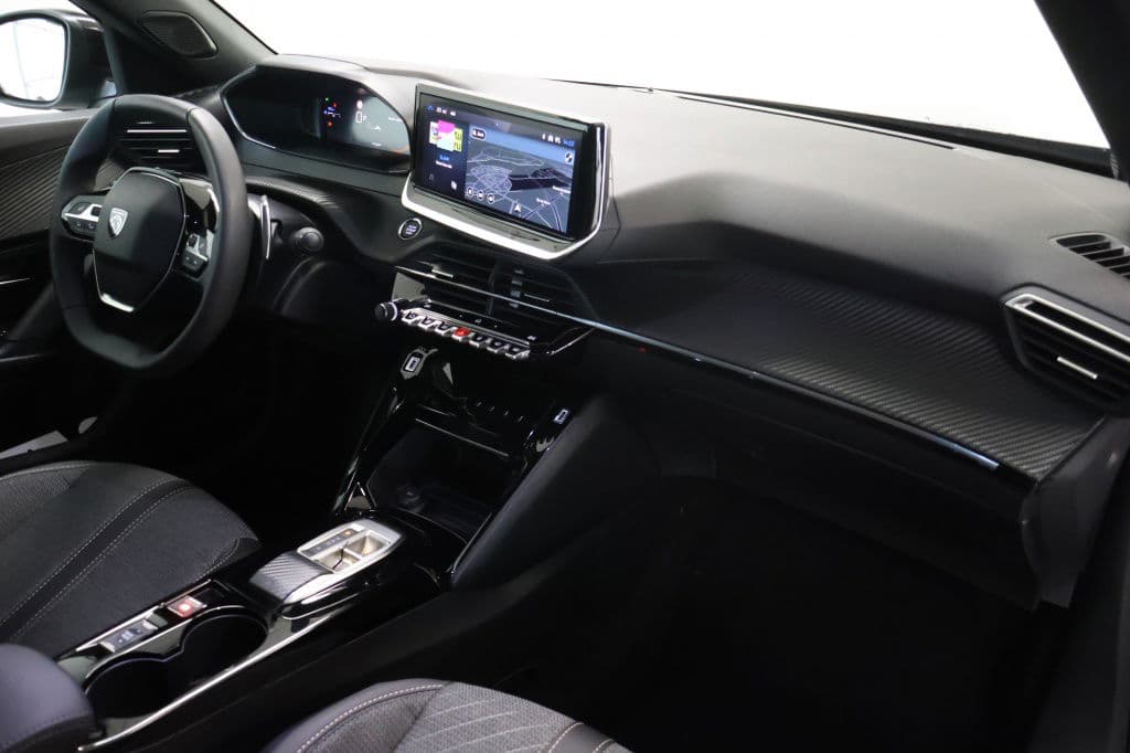 Peugeot 2008 1.2 Hybride 145 Allure | 360 Camera | Luxe thumbnail 11