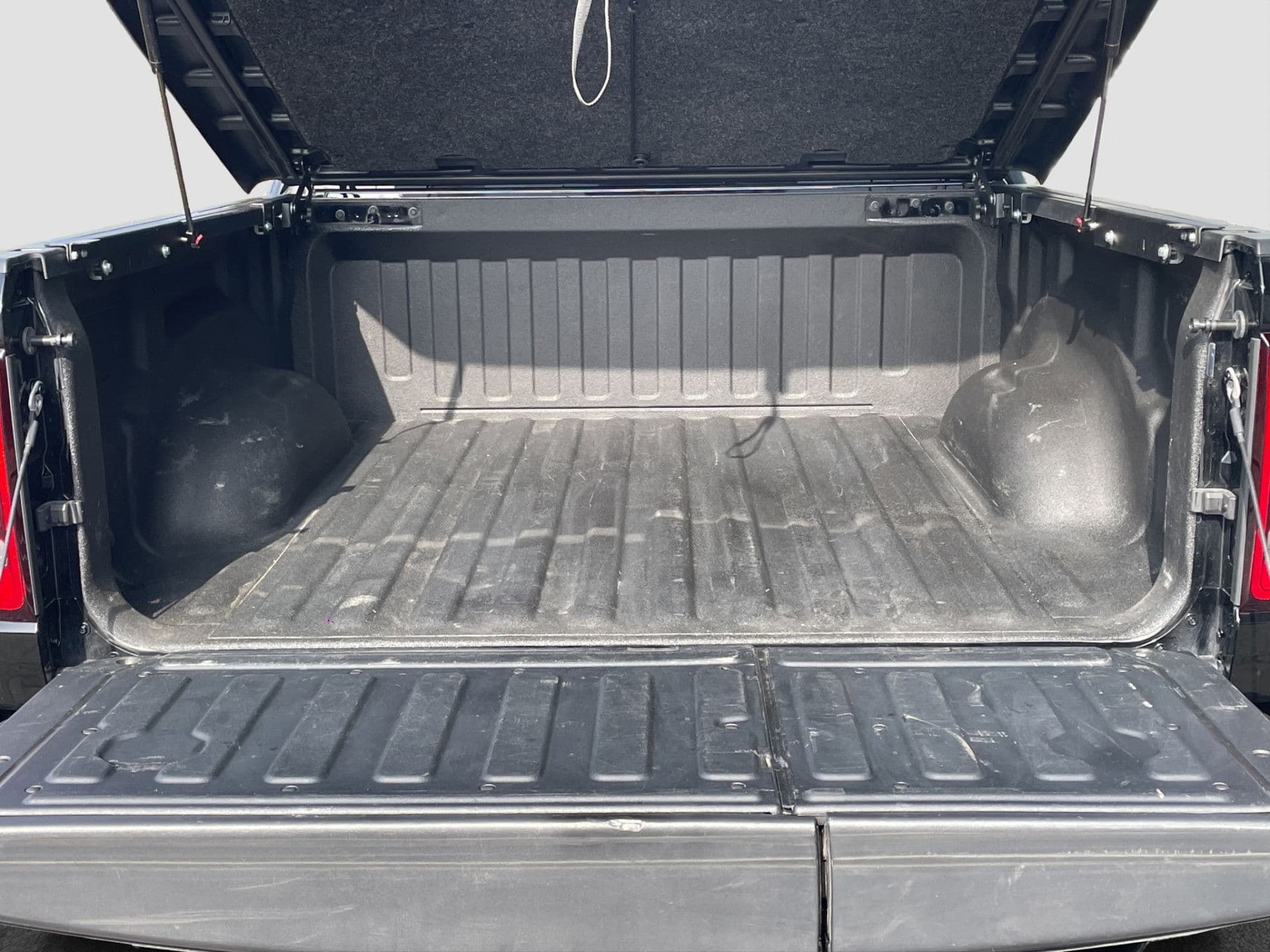 Dodge Ram 1500 5.7 V8 4x4 Crew Cab Limited | Pano | H&K | HUD | Stoelvent thumbnail 28