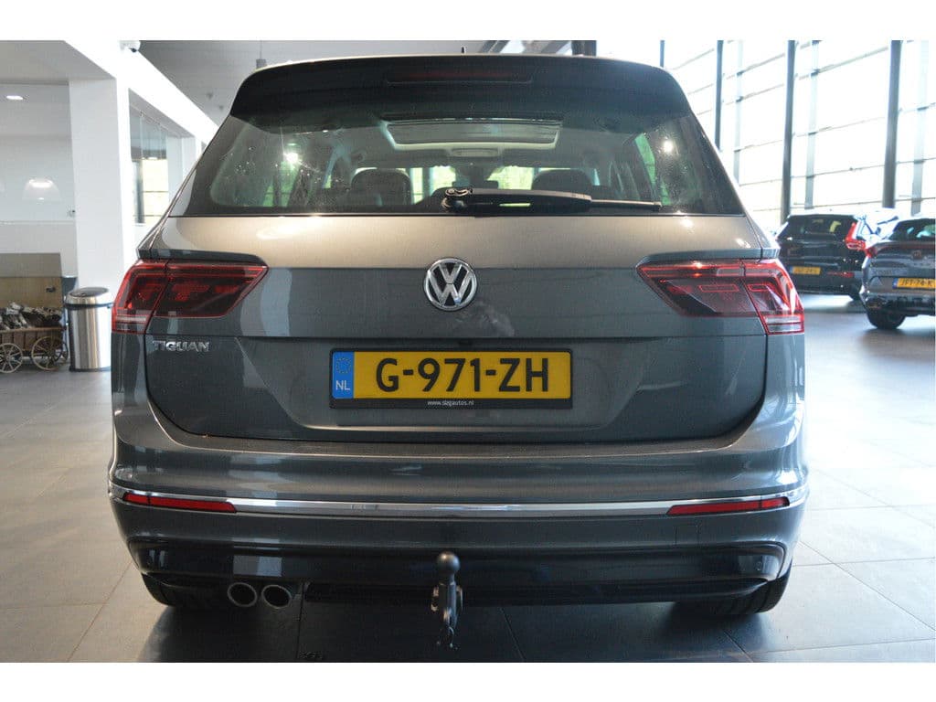 Volkswagen Tiguan 1.5 TSI ACT R-LINE navi camera leer pano trekhaak !! thumbnail 5