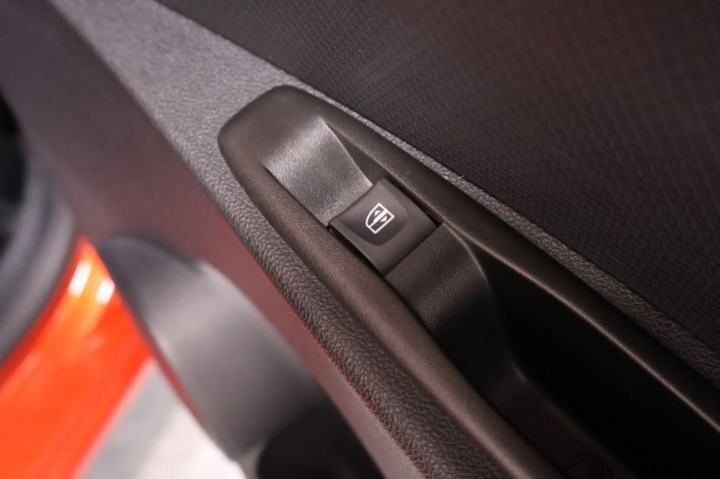 Renault Clio Estate 0.9 TCe Limited | Navi | PDC! thumbnail 32