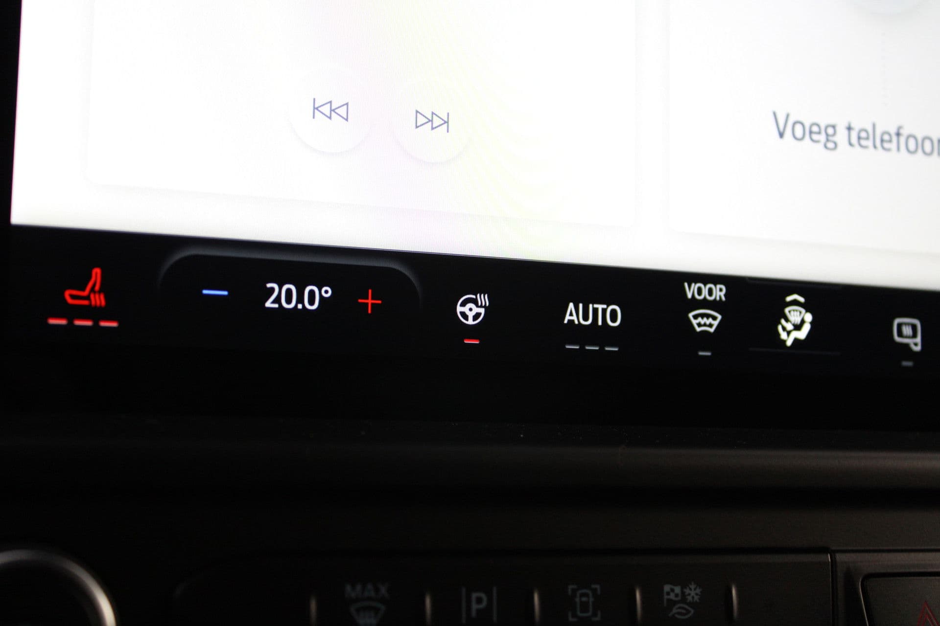 Ford Transit Custom 320 2.5 PHEV L2H1 Limited 232pk - 2x Schuifdeur - Trekhaak - Stoel/Stuurverwarming - Blindspot - Keyless - Rijklaar thumbnail 31