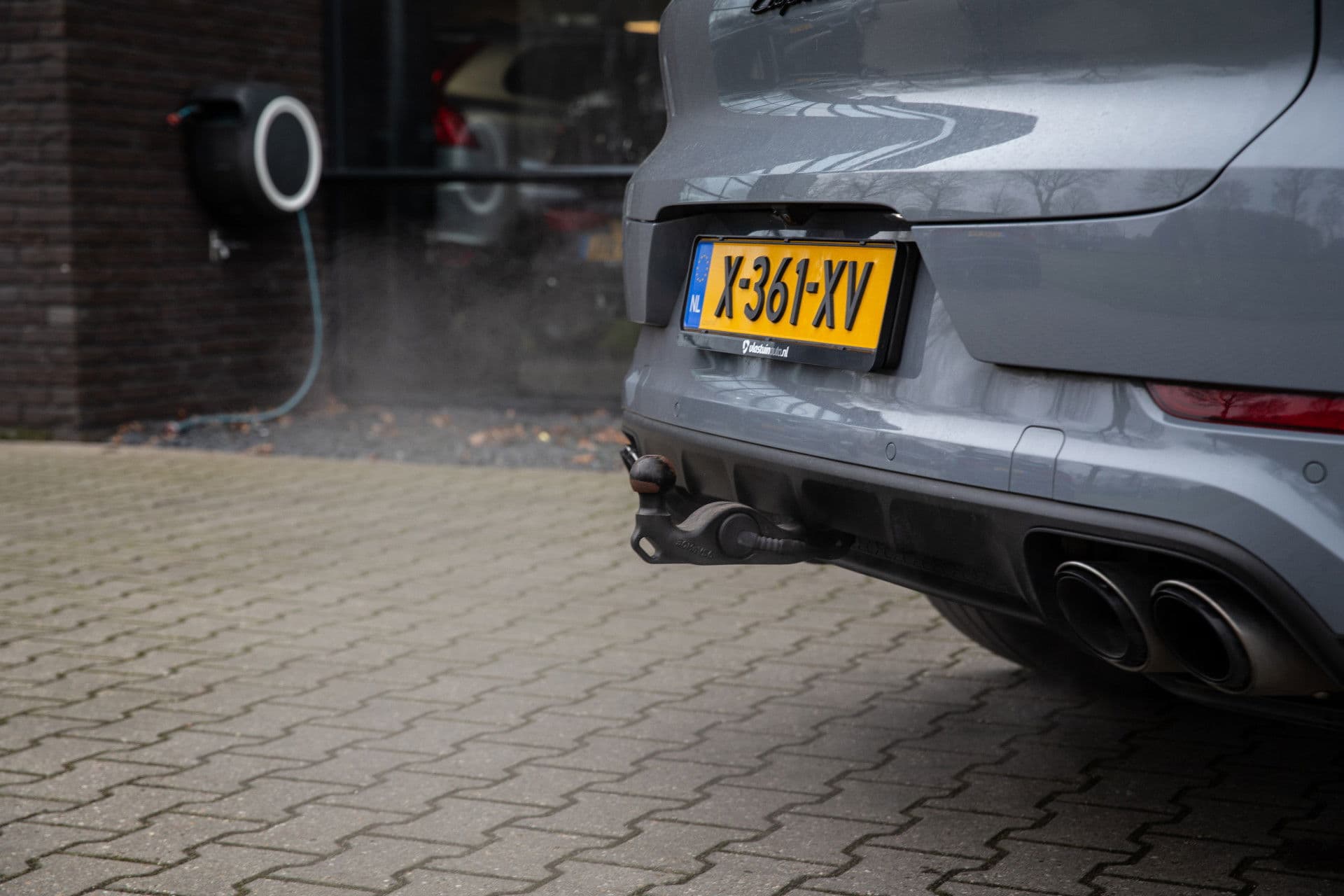 Porsche Cayenne Coupé 3.0 E-Hybrid , Panoramadak, Bijrijdersdisplay, Trekhaak, Sport Design, Origineel NL thumbnail 31