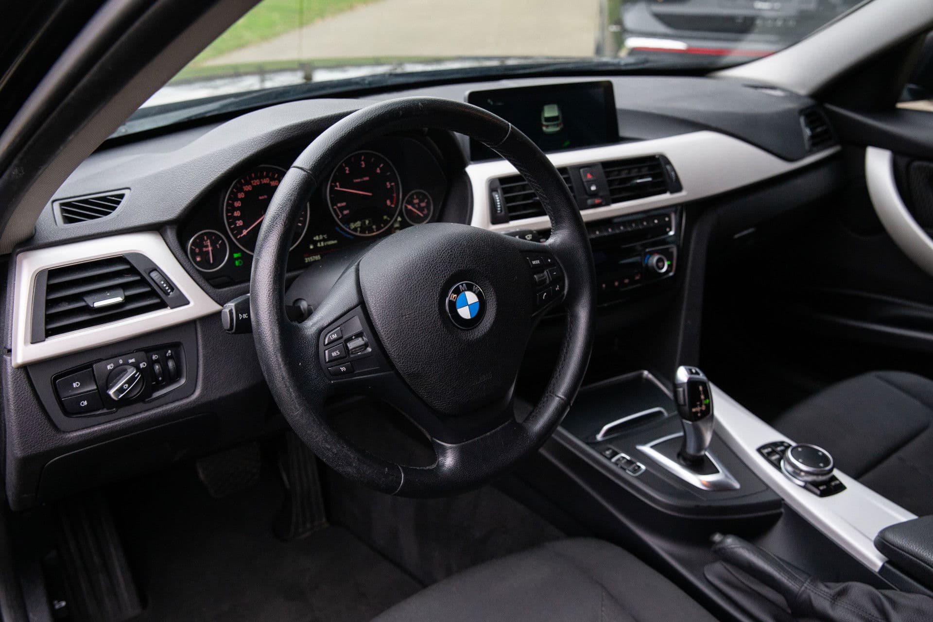 BMW 3 Serie Touring 318d Centennial Executive , Automaat, Trekhaak, thumbnail 4