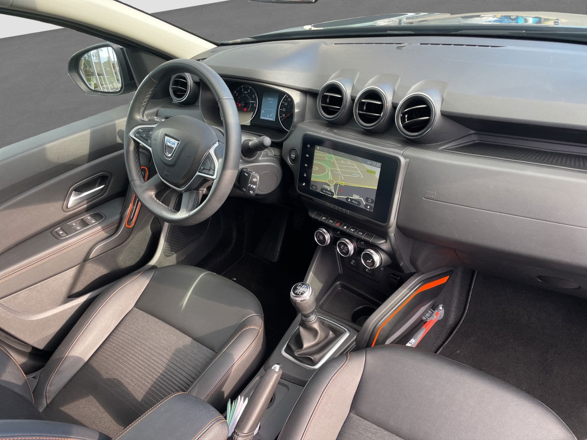 Dacia Duster 1.3 TCe Extreme | Trekhaak | Carplay | 360 Camera | thumbnail 2