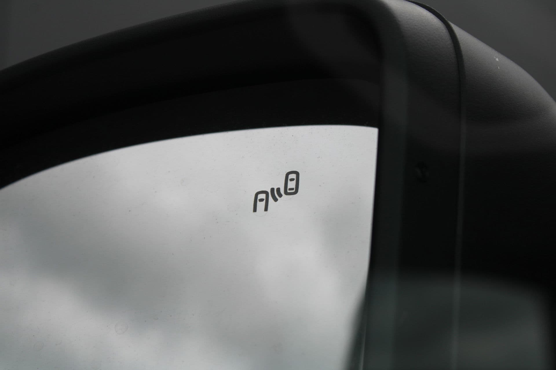 Volkswagen Crafter 30 2.0 TDI L3H3 140pk - Navigatie - DAB - Geveerde Stoel - Camera - Carplay - Rijklaar thumbnail 19