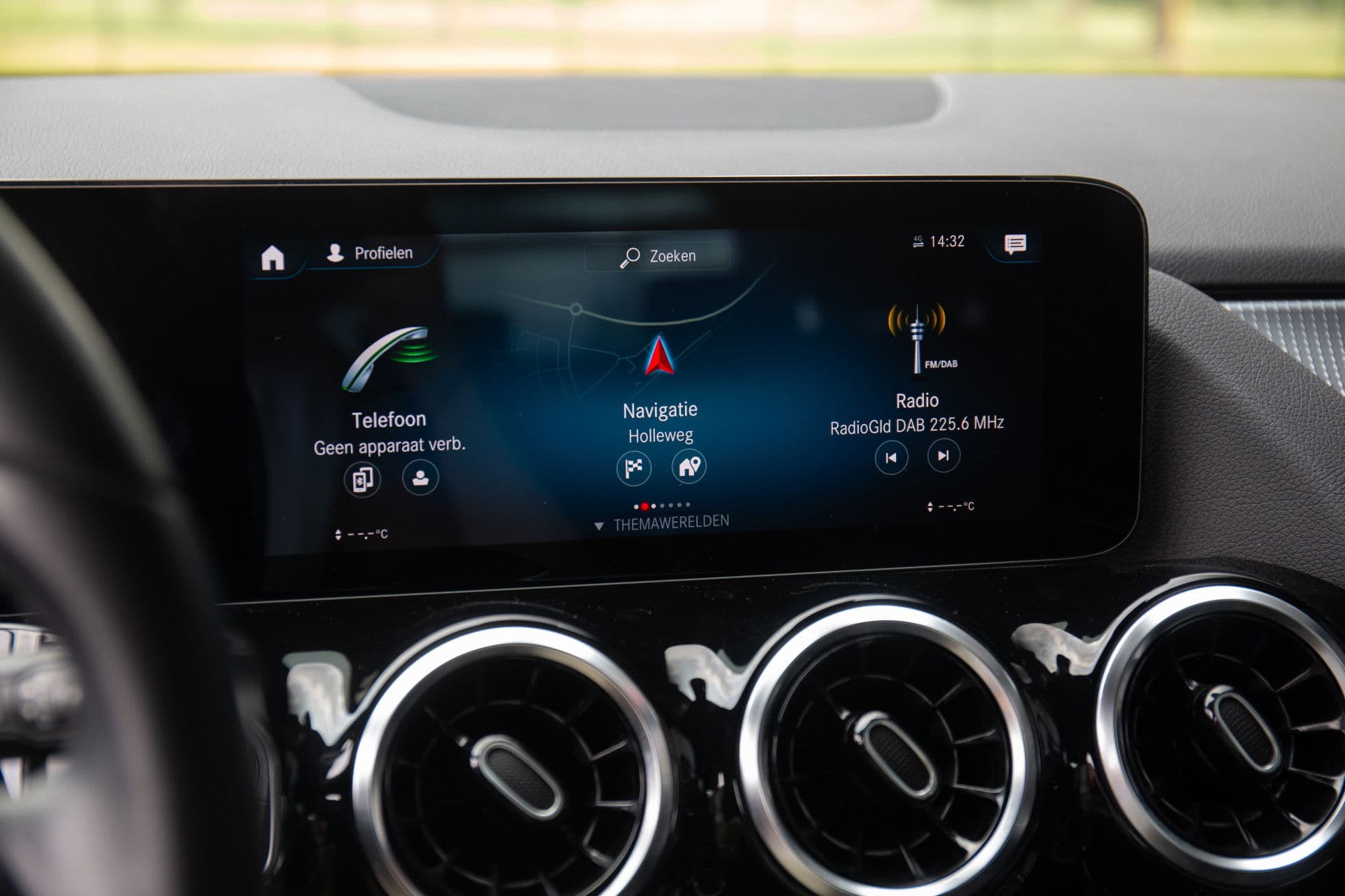 Mercedes-Benz GLA 200 AMG Line , Achteruitrijcamera, Stoelverwarming, Elek. achterklep thumbnail 14