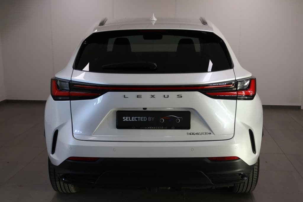 Lexus NX 450h+ AWD Luxury Line | Explorer Pack thumbnail 4